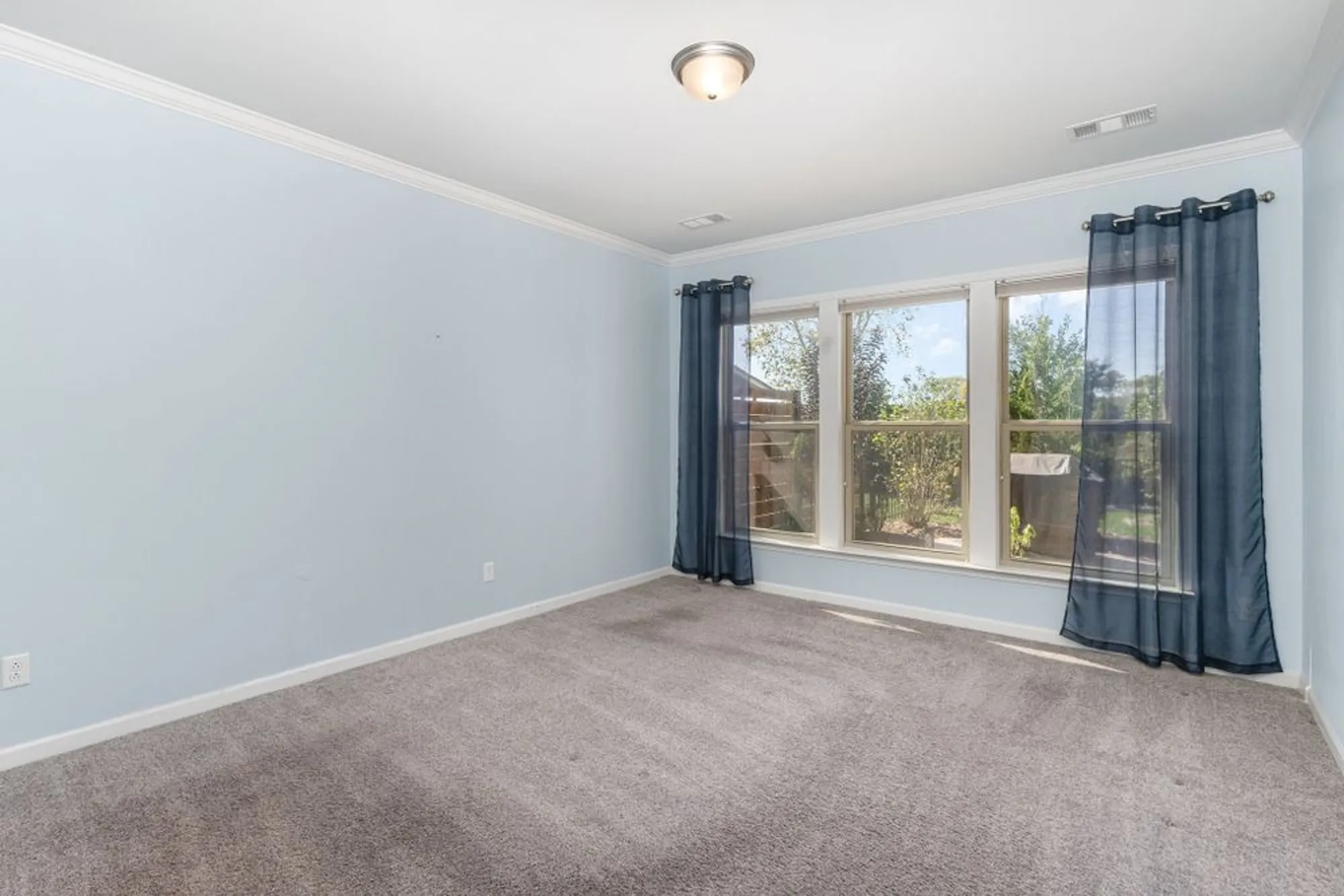 Property Slideshow image 25 of 61 | 2237 henderson dr, Spring Hill, TN, 37174