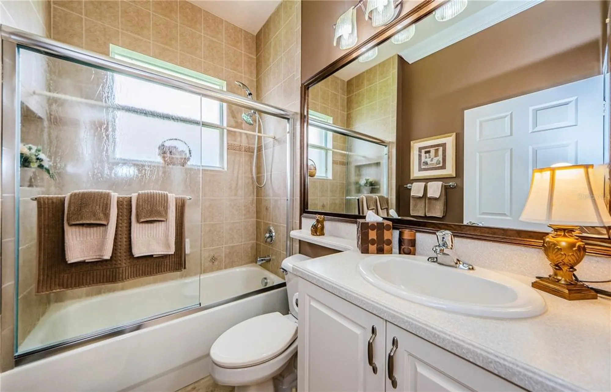 Property Slideshow image 33 of 96 | 4918 sandy brook cir, Wimauma, FL, 33598