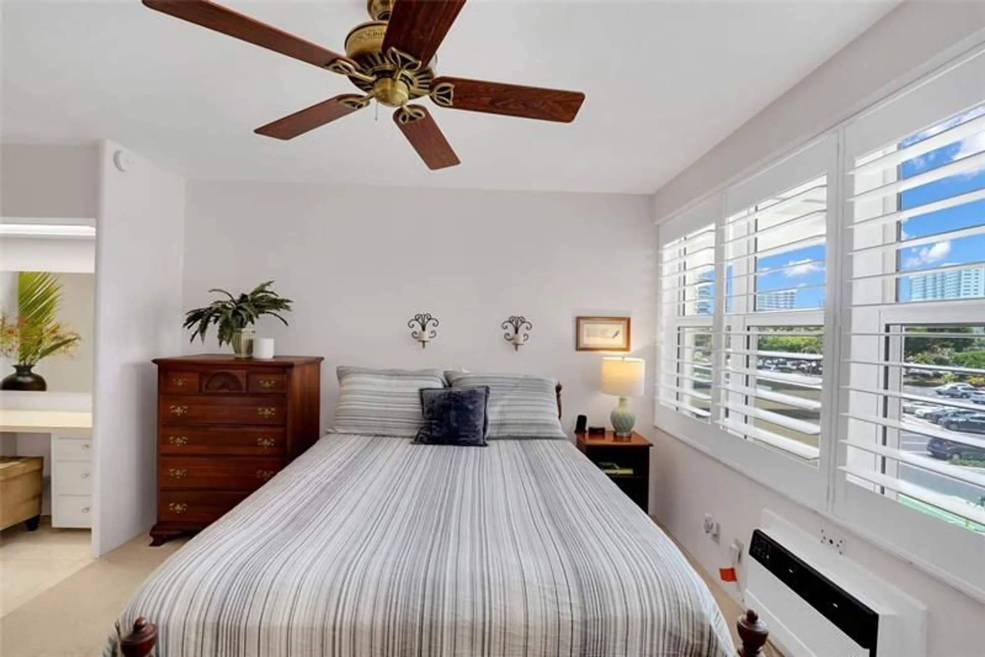 Property Slideshow image 13 of 45 | 3200 ne 36th st 319, Fort Lauderdale, FL, 33308