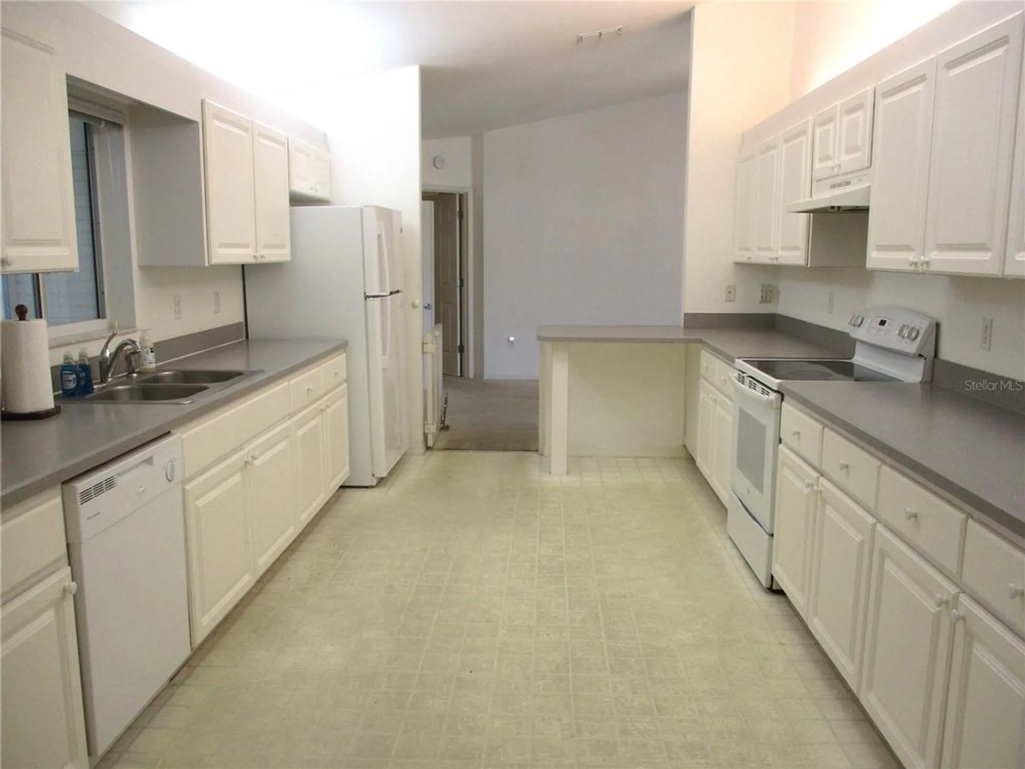 Property Slideshow image 6 of 77 | 14652 sw 112th cir, Dunnellon, FL, 34432