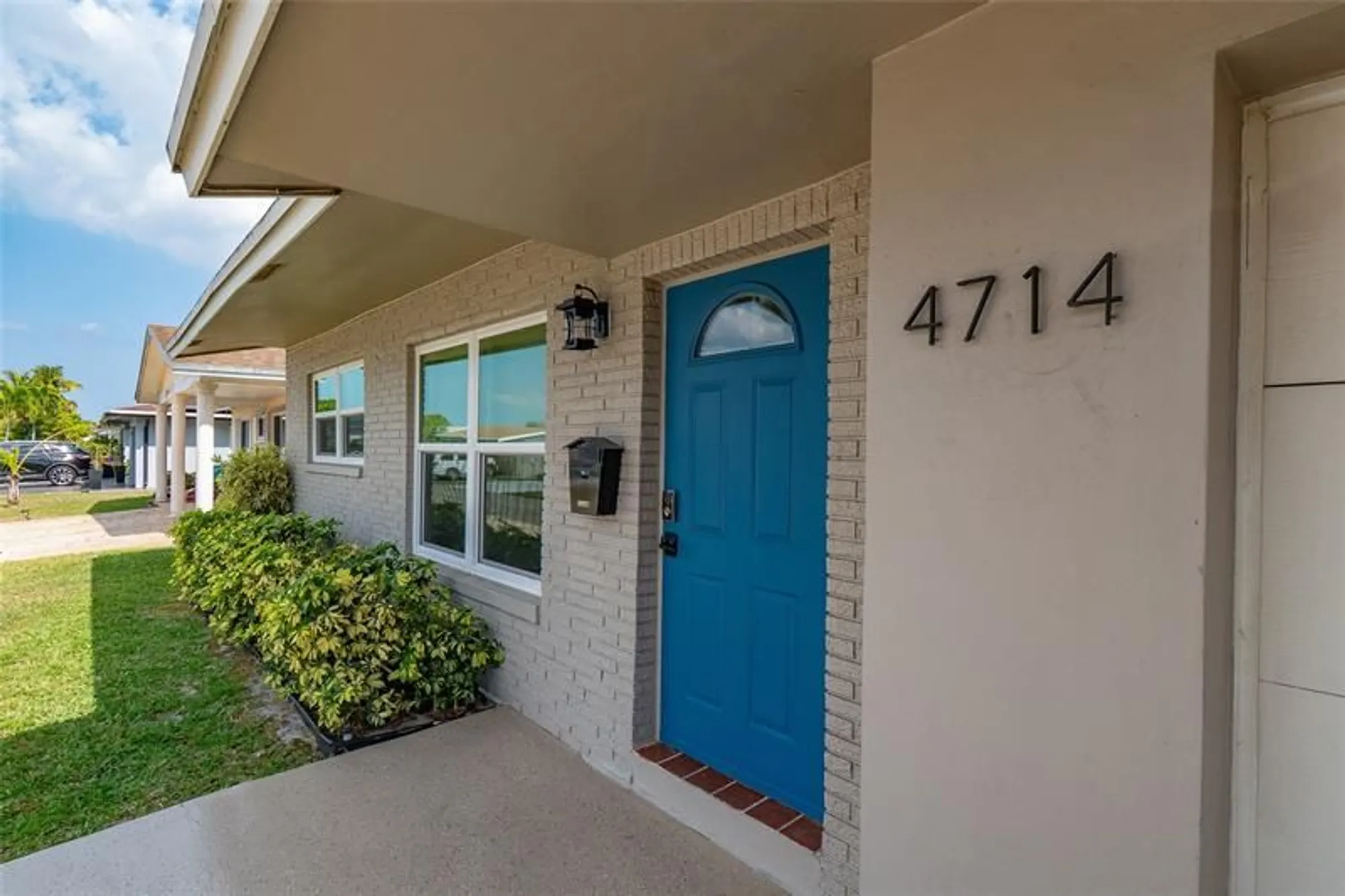 Property Slideshow image 18 of 26 | 4714 nw 44th st, Tamarac, FL, 33319