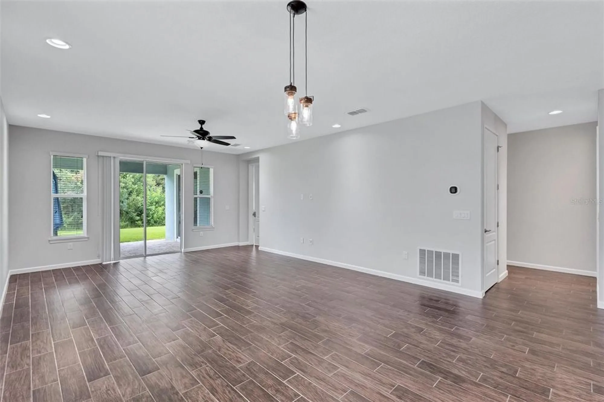 Property Slideshow image 13 of 55 | 5221 horizon cv, Bradenton, FL, 34211