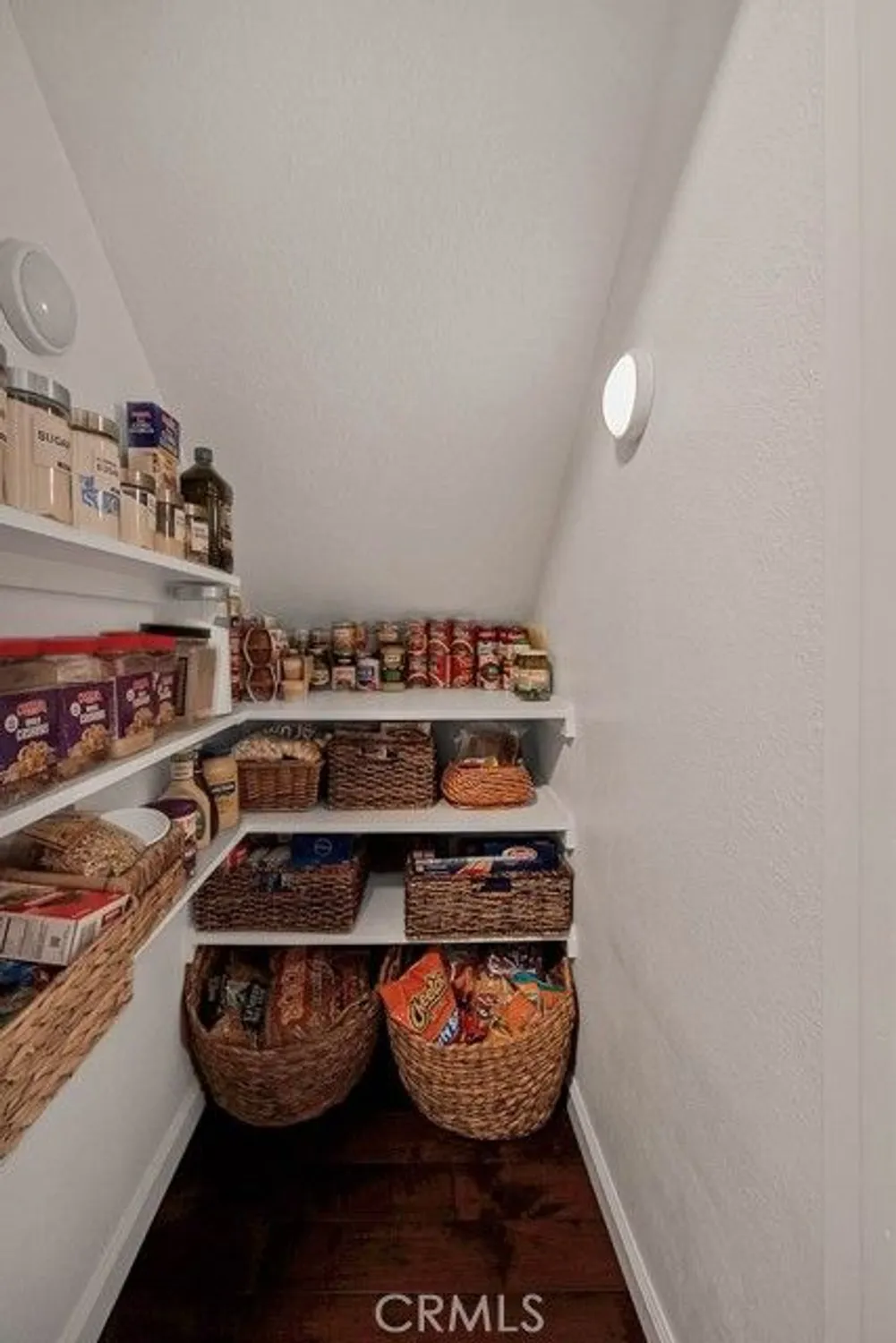 Property Slideshow image 16 of 50 | 40295 via francisco, Murrieta, CA, 92562