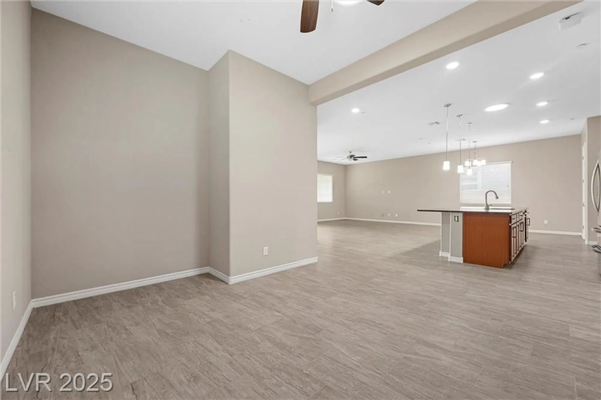 Property Slideshow image 19 of 70 | 732 rosewater dr, Henderson, NV, 89011