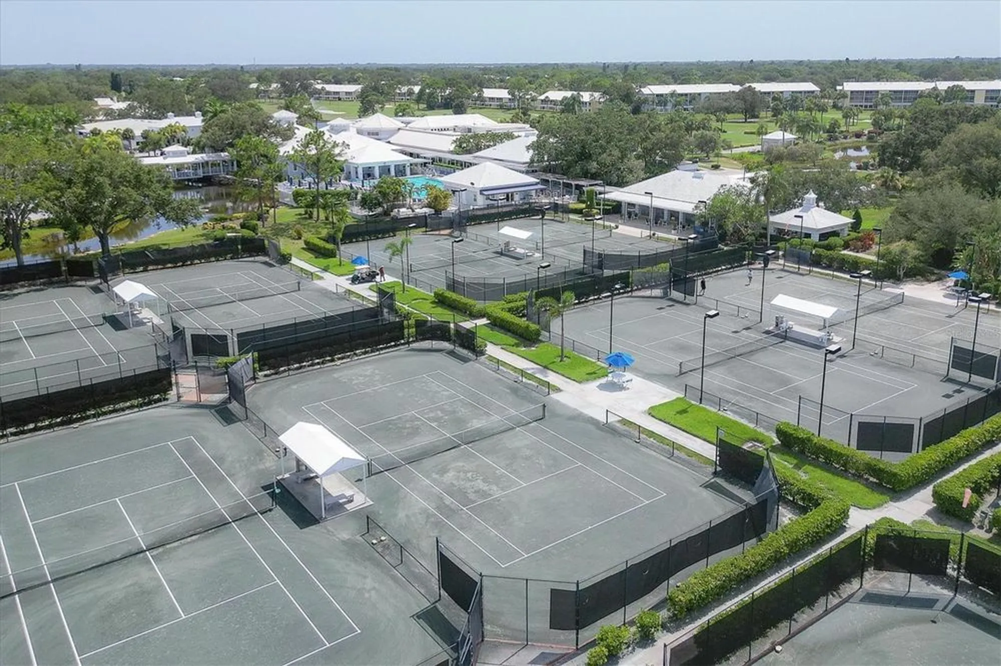 Property Slideshow image 37 of 51 | 119 woodbridge dr unit 102, Venice, FL, 34293