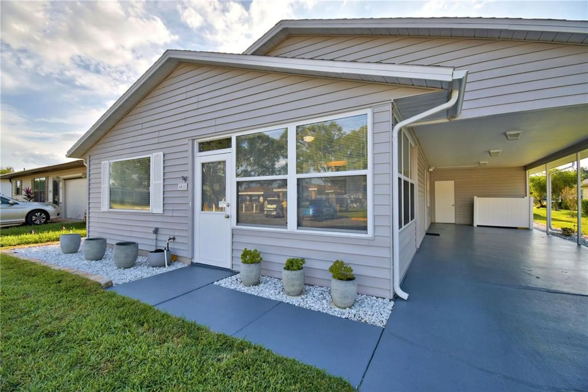 Property Slideshow image 38 of 60 | 4823 colonnades cir, Lakeland, FL, 33811