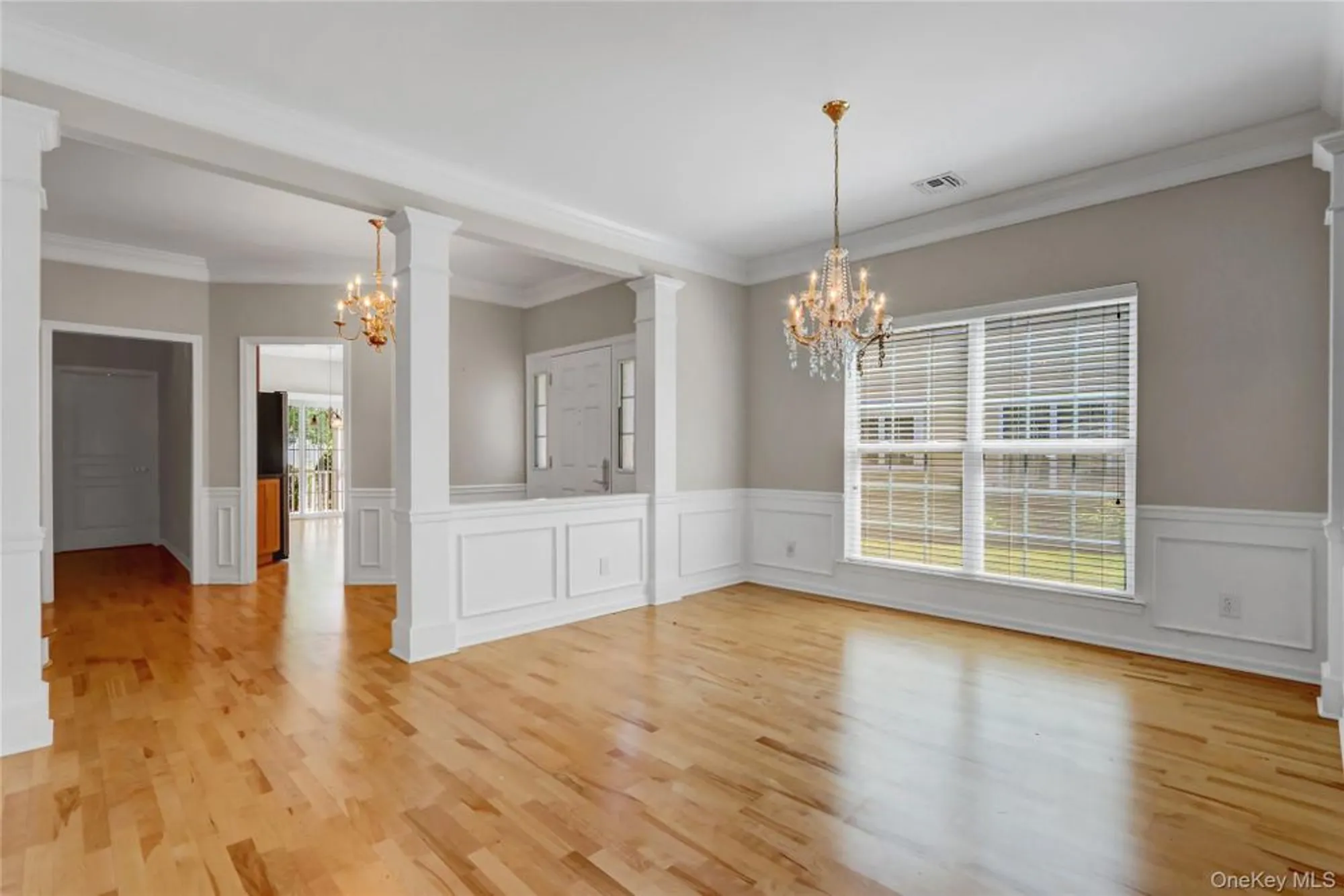 Property Slideshow image 13 of 40 | 4 oakhurst ct, Mount Sinai, NY, 11766