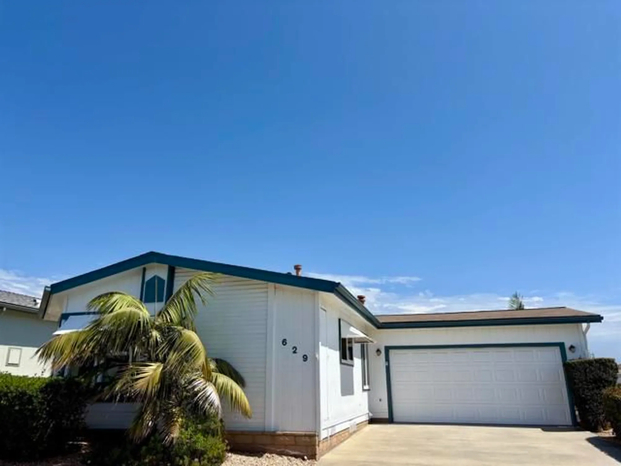 Property Slideshow image 1 of 32 | 629 via santa cruz, Vista, CA, 92081