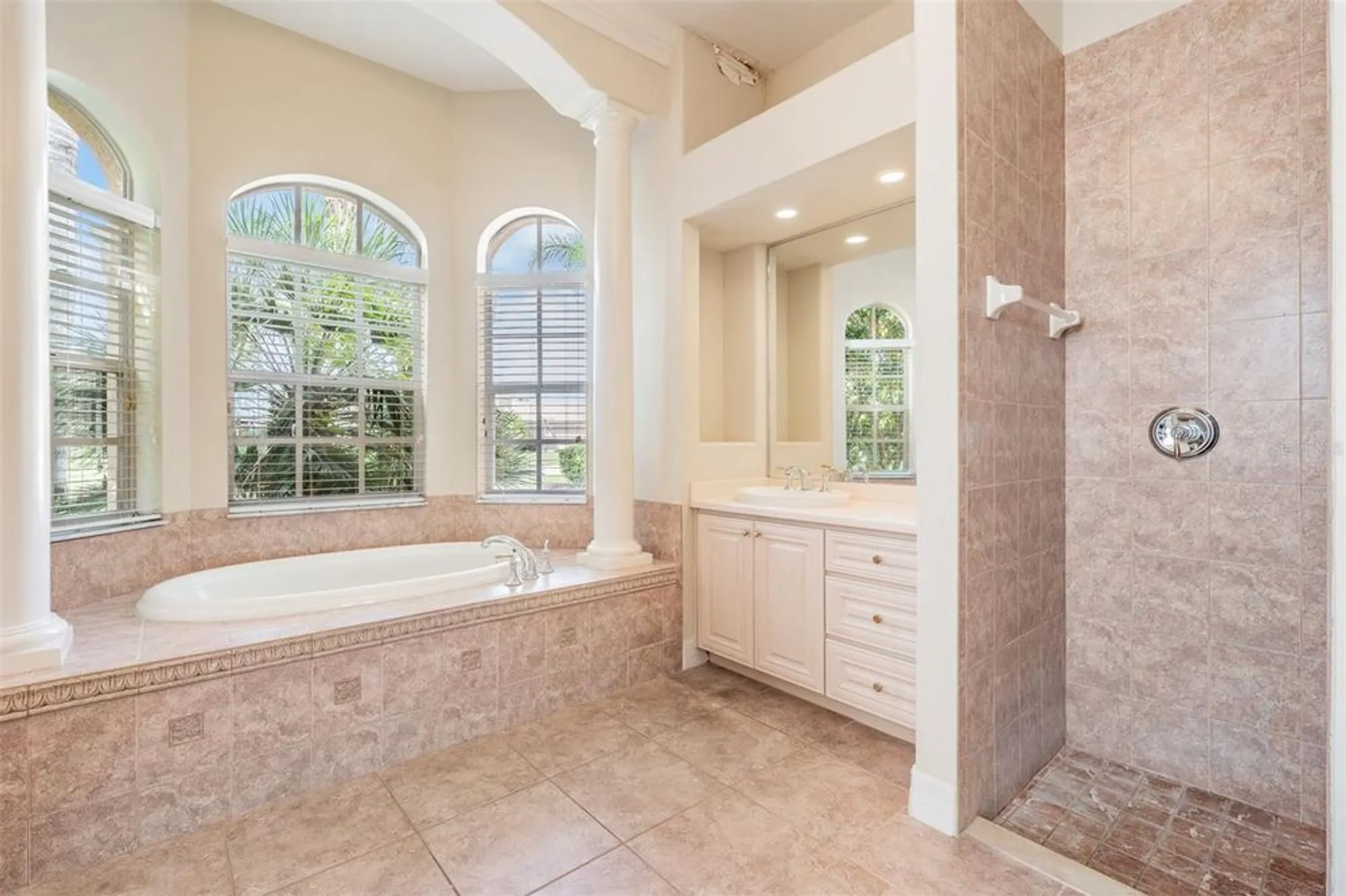 Property Slideshow image 43 of 67 | 34303 sahalee loop, Dade City, FL, 33525