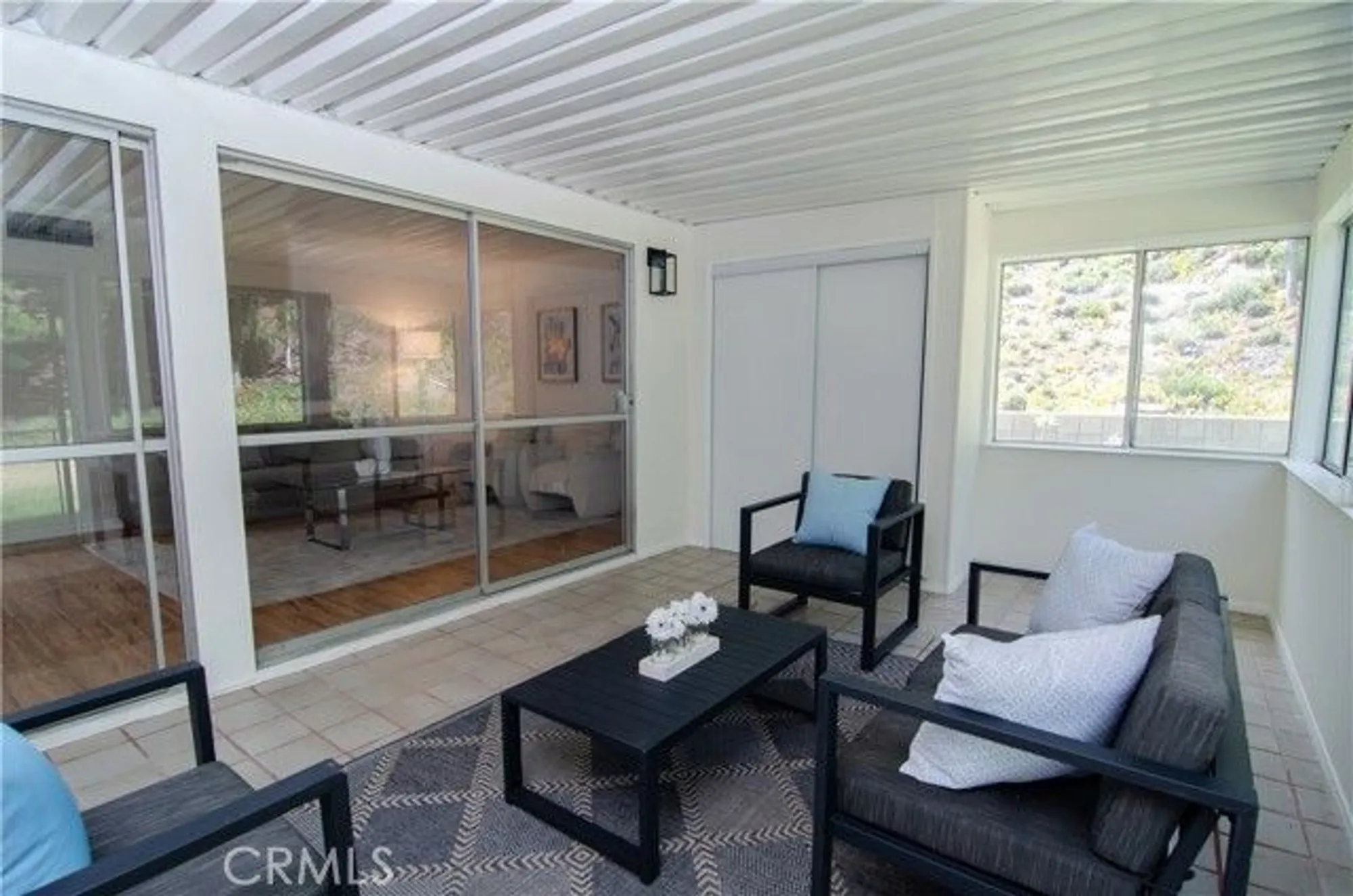 Property Slideshow image 25 of 44 | 26701 oak branch cir, Newhall, CA, 91321