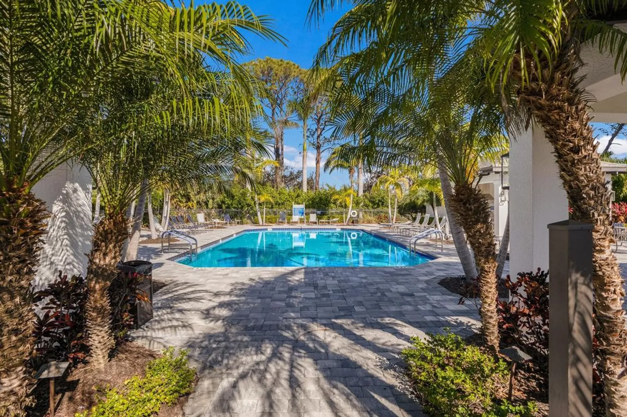 Property Slideshow image 57 of 59 | 2723 sapphire blue ln, Bradenton, FL, 34211
