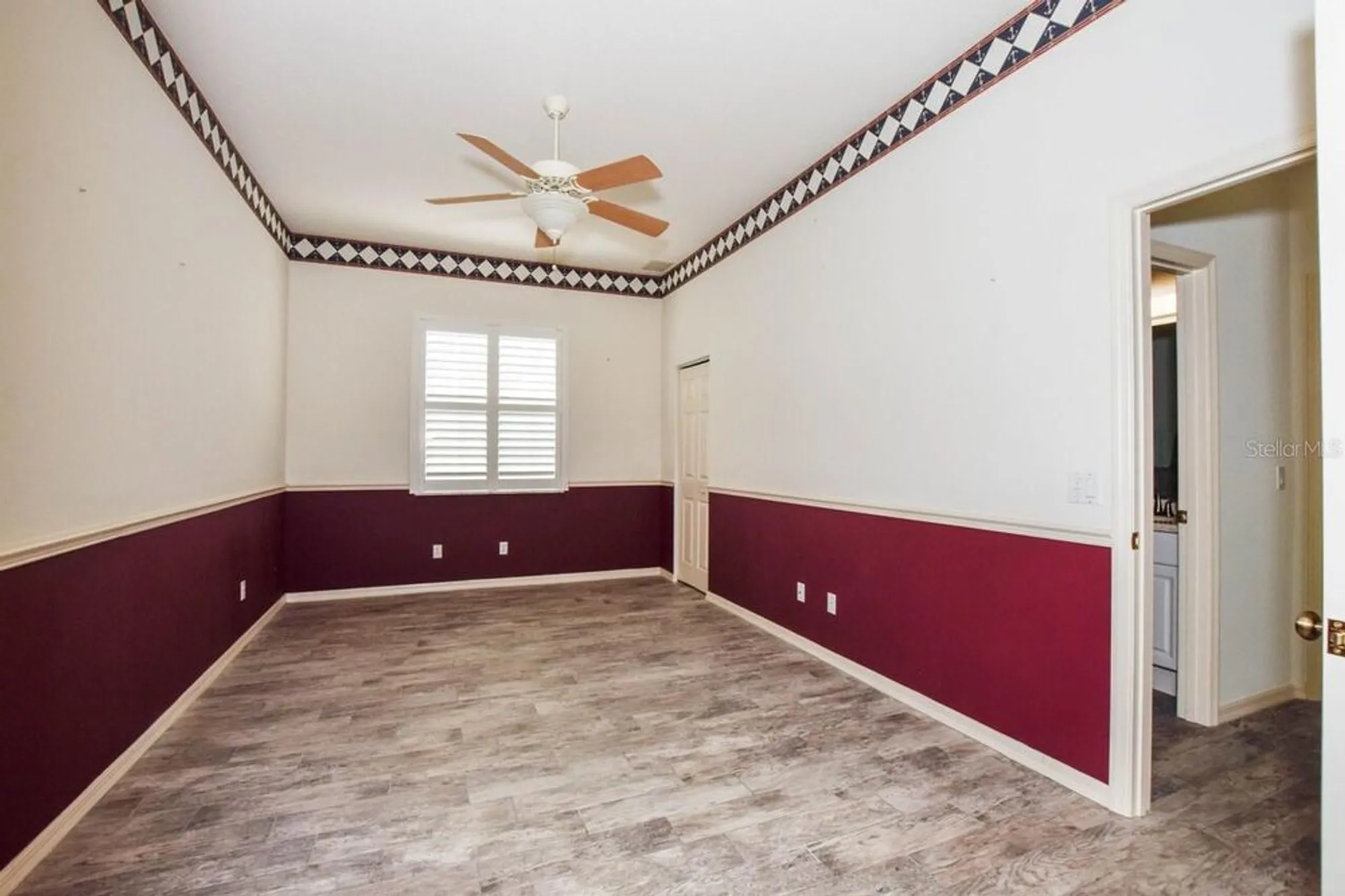 Property Slideshow image 20 of 63 | 834 montrose dr # 9, Venice, FL, 34293