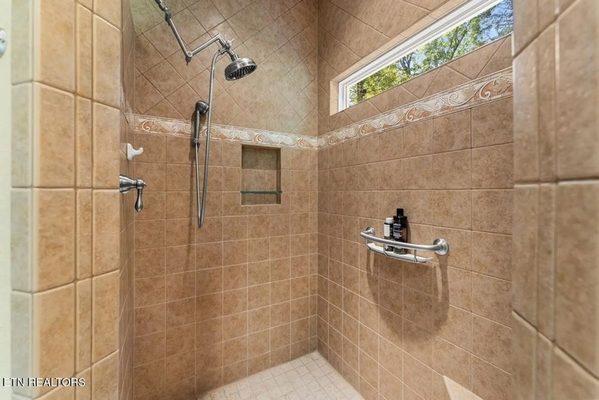 Property Slideshow image 15 of 42 | 151 forest view dr, Crossville, TN, 38558