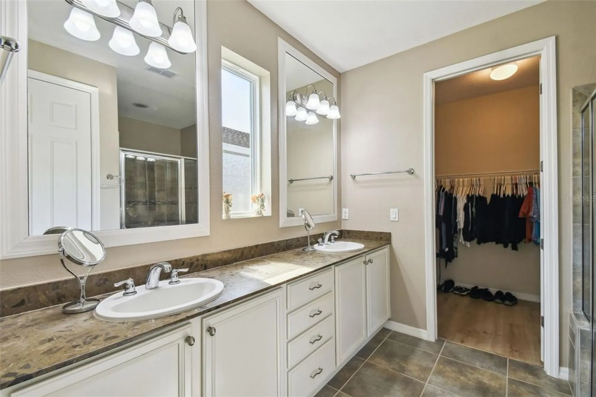 Property Slideshow image 17 of 49 | 582 san joaquin rd, Kissimmee, FL, 34759