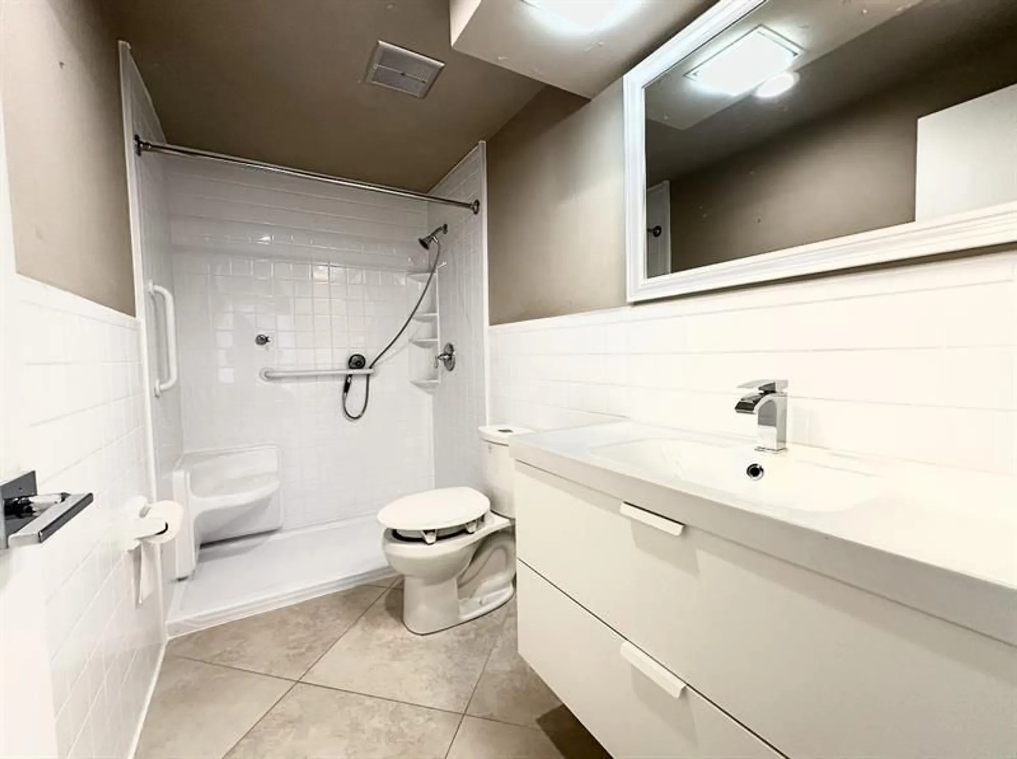 Property Slideshow image 15 of 39 | 3233 ne 34th st apt 1404, Fort Lauderdale, FL, 33308