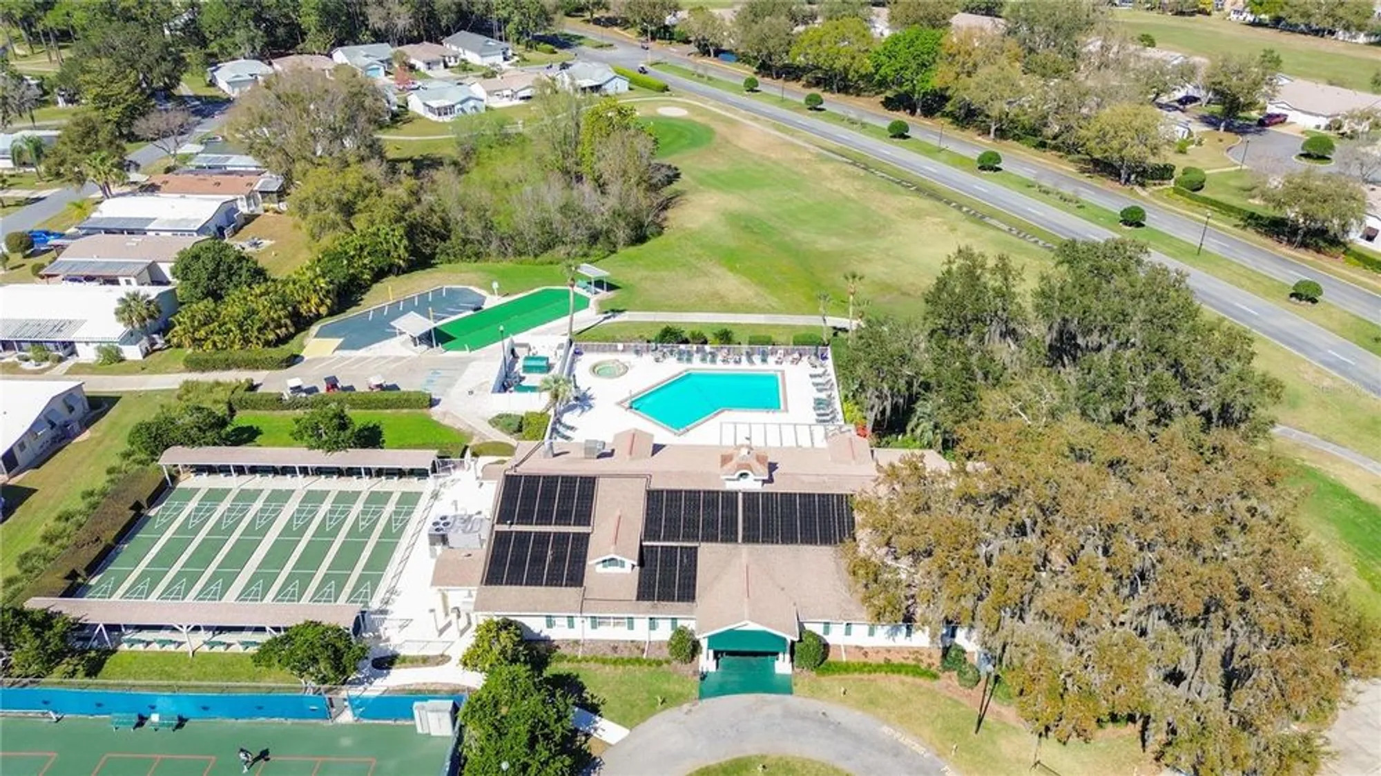 Property Slideshow image 59 of 68 | 32676 oak park dr, Leesburg, FL, 34748