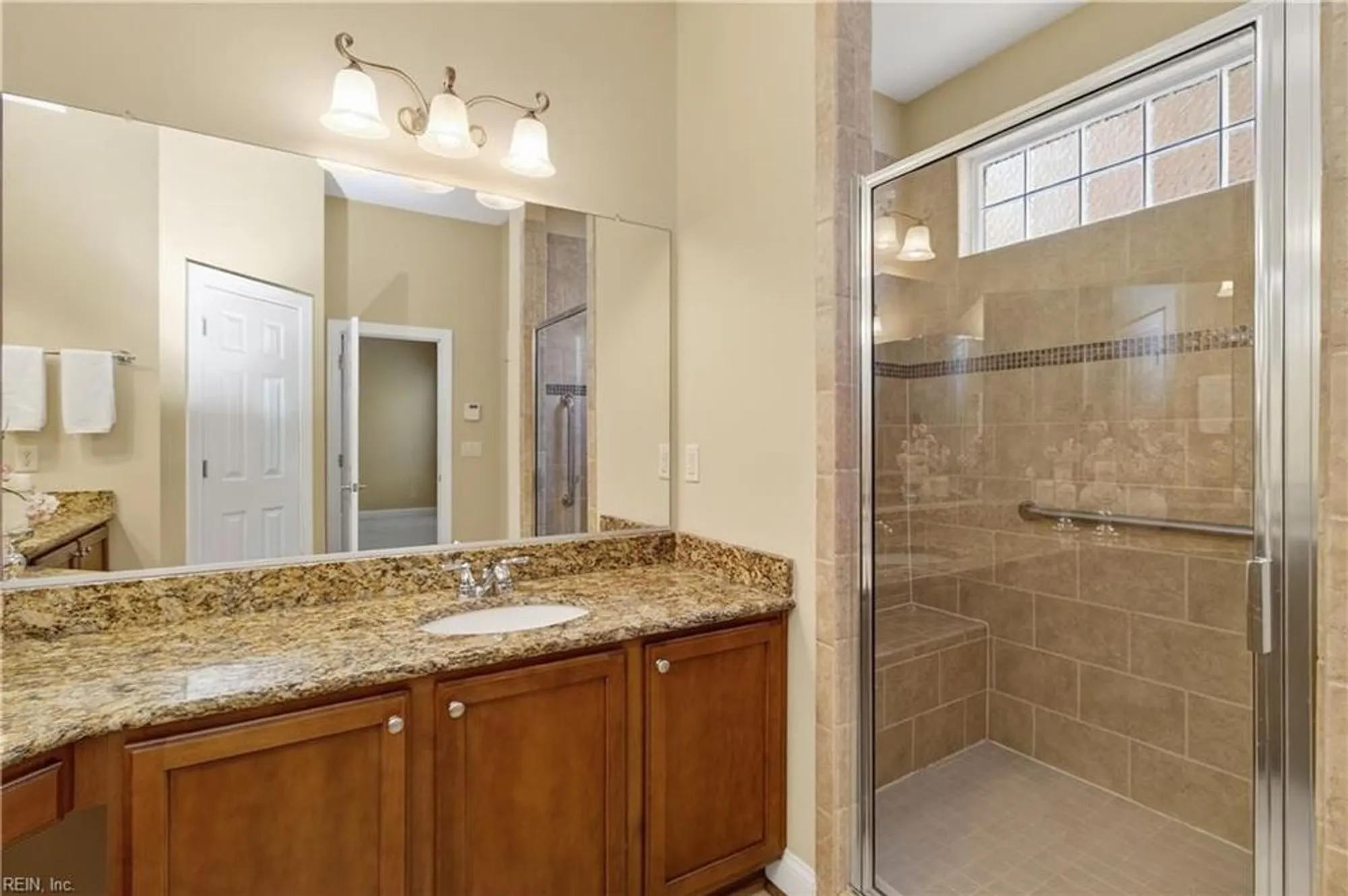 Property Slideshow image 28 of 35 | 1425 blairwood ln, Chesapeake, VA, 23320