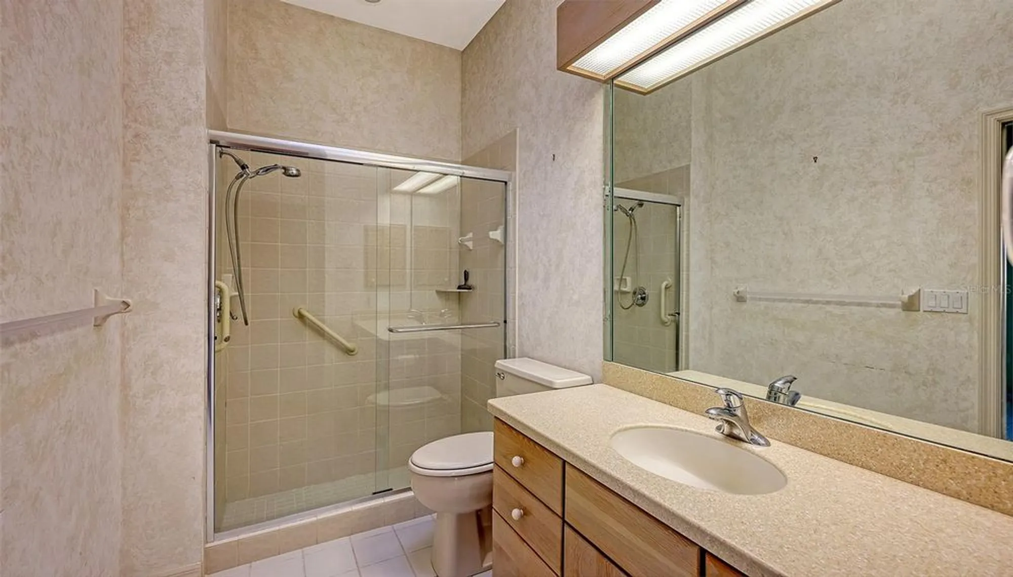 Property Slideshow image 27 of 60 | 8068 estates dr, Sarasota, FL, 34243