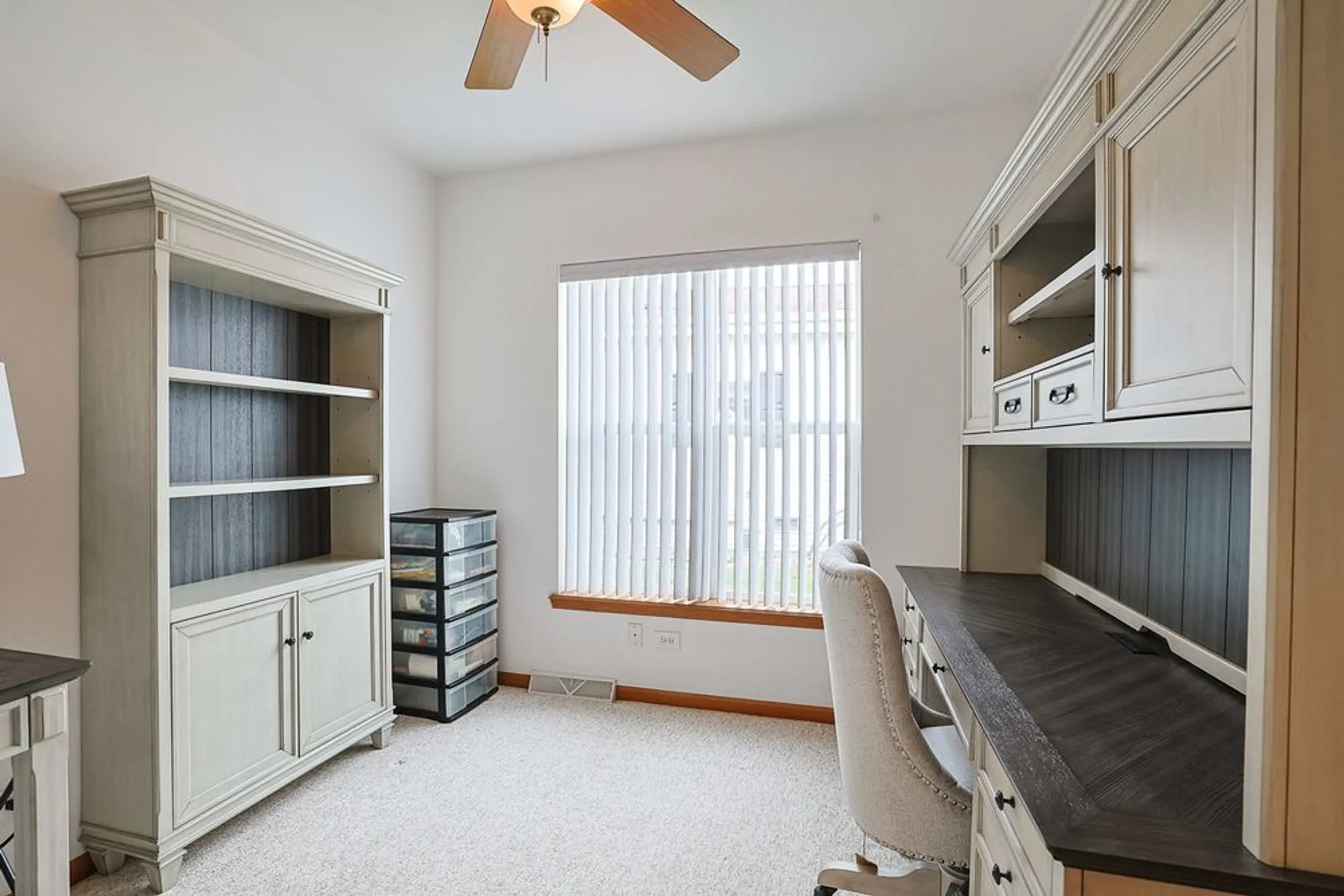 Property Slideshow image 18 of 32 | 3455 steeplechase way, Grayslake, IL, 60030