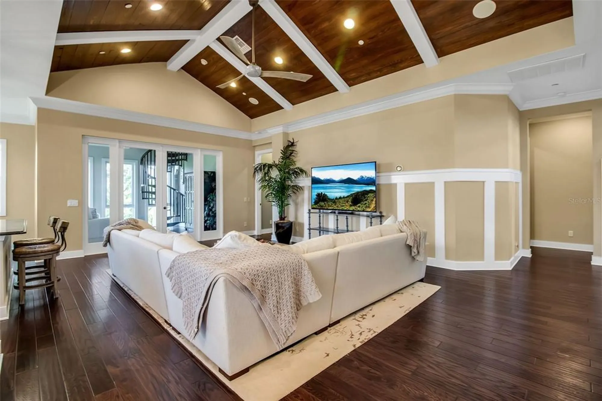 Property Slideshow image 30 of 99 | 321 sapphire lake dr 202, Bradenton, FL, 34209