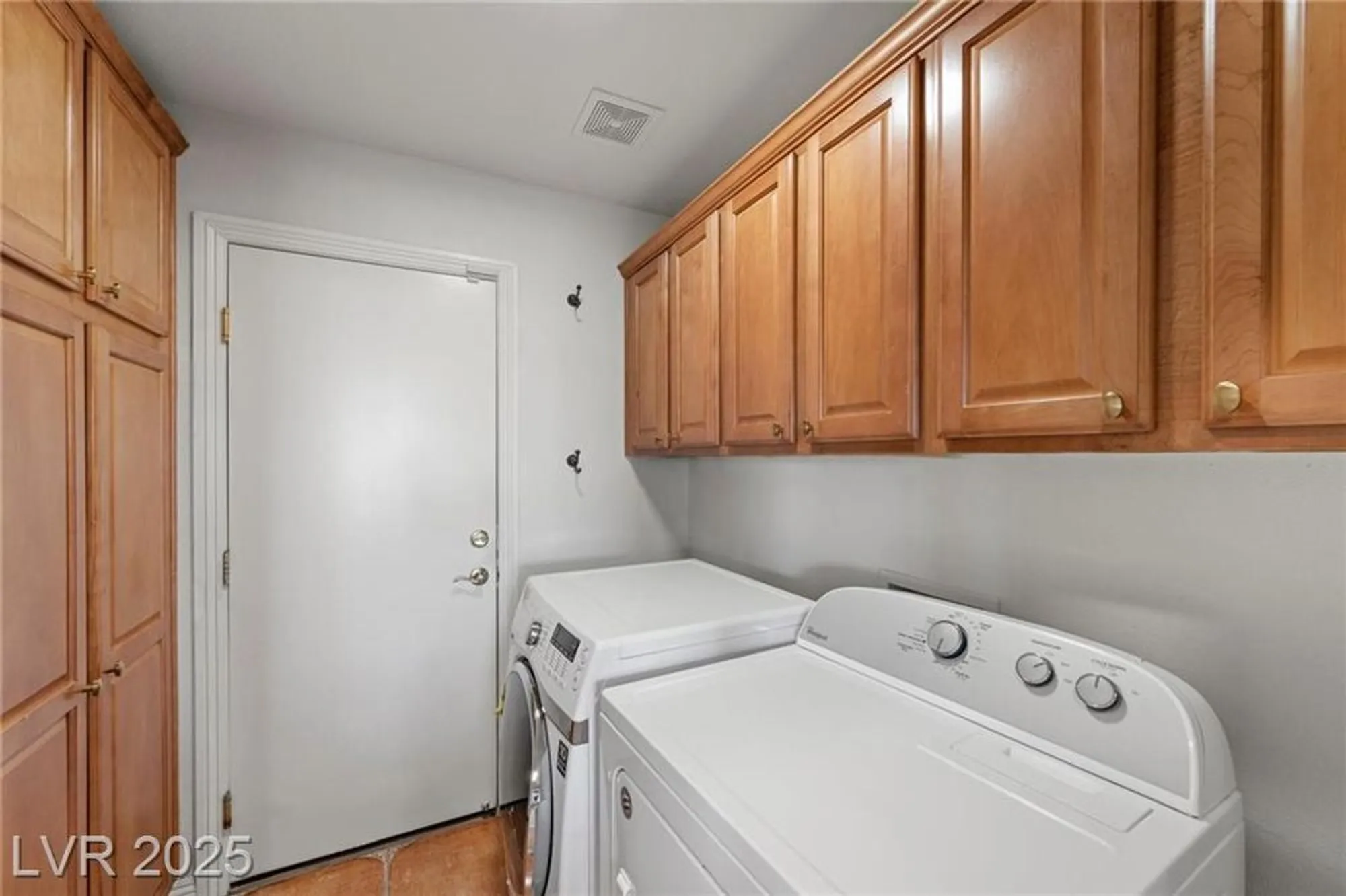 Property Slideshow image 44 of 99 | 4618 atlantico st, Las Vegas, NV, 89135