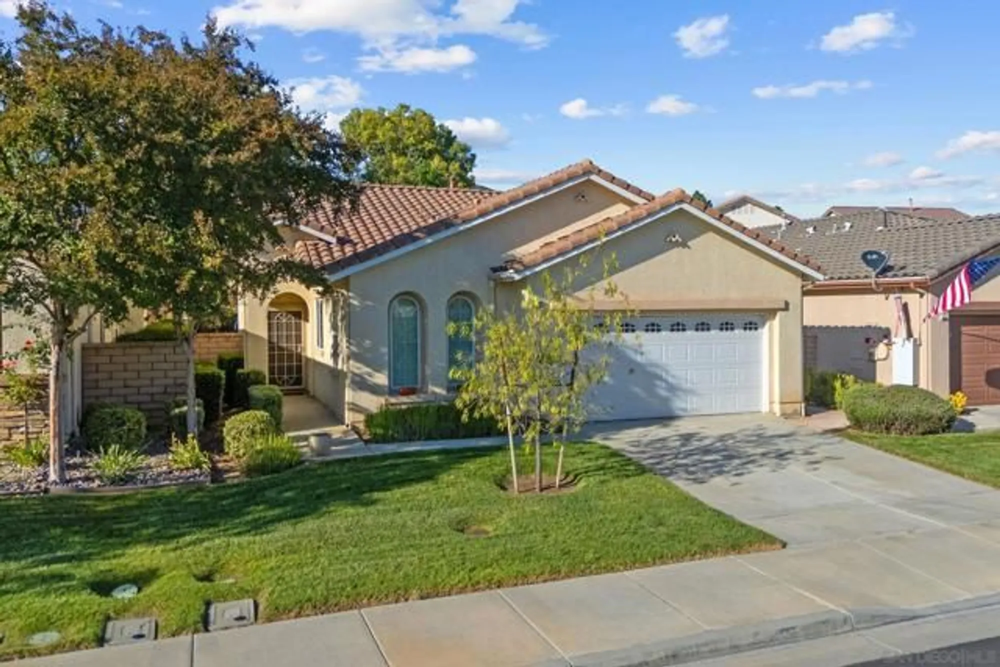 Property Slideshow image 5 of 37 | 27992 whisperwood dr, Menifee, CA, 92584