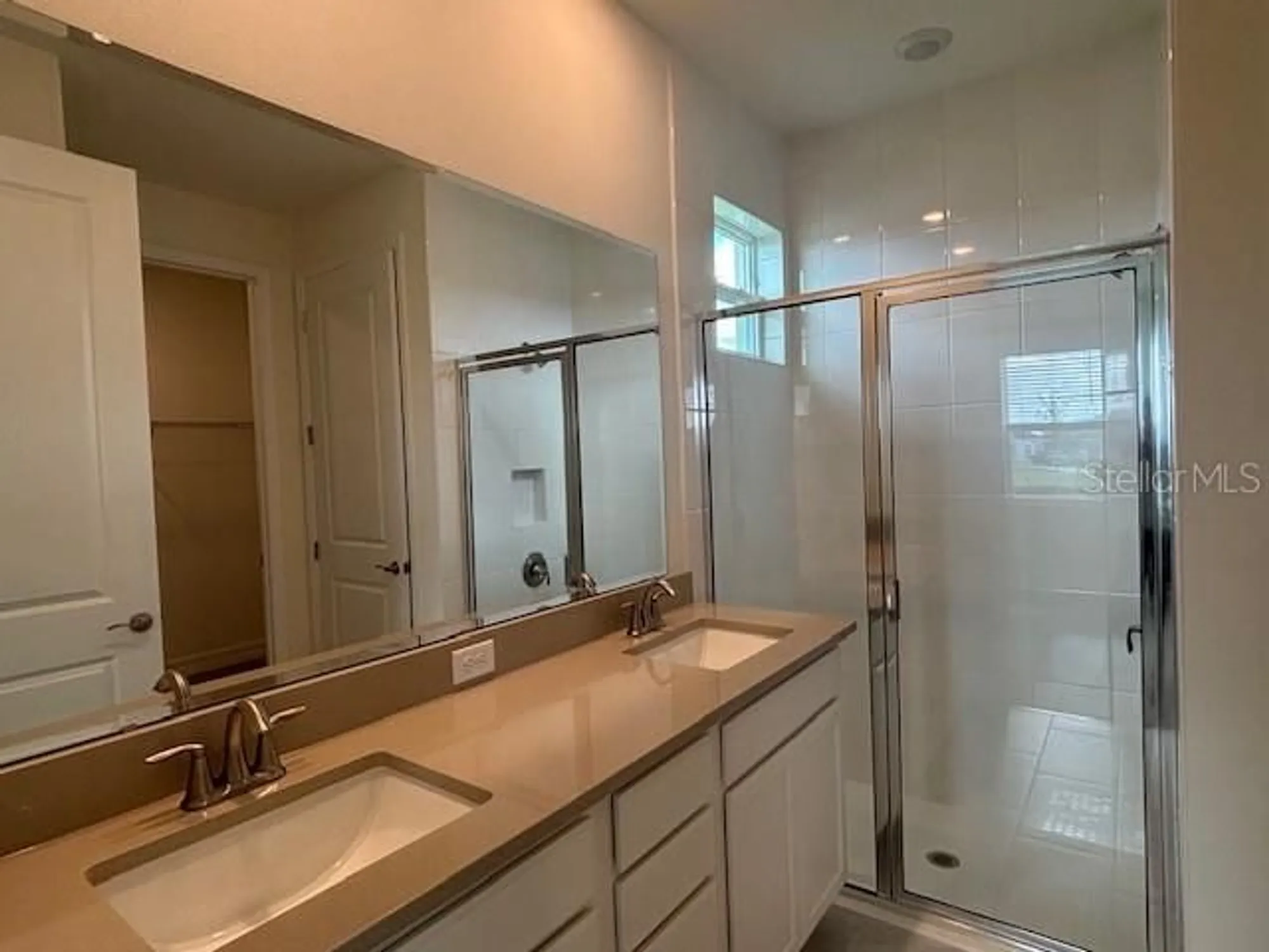 Property Slideshow image 6 of 10 | 3975 kennebunk loop, Mount Dora, FL, 32757