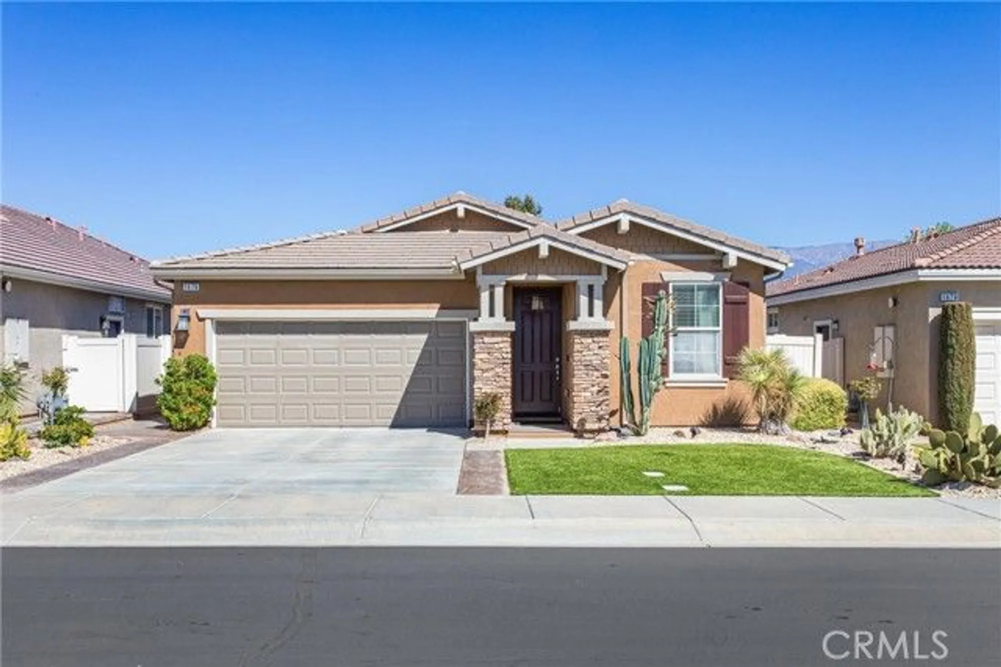Property Slideshow image 3 of 50 | 1476 signal peak, Beaumont, CA, 92223