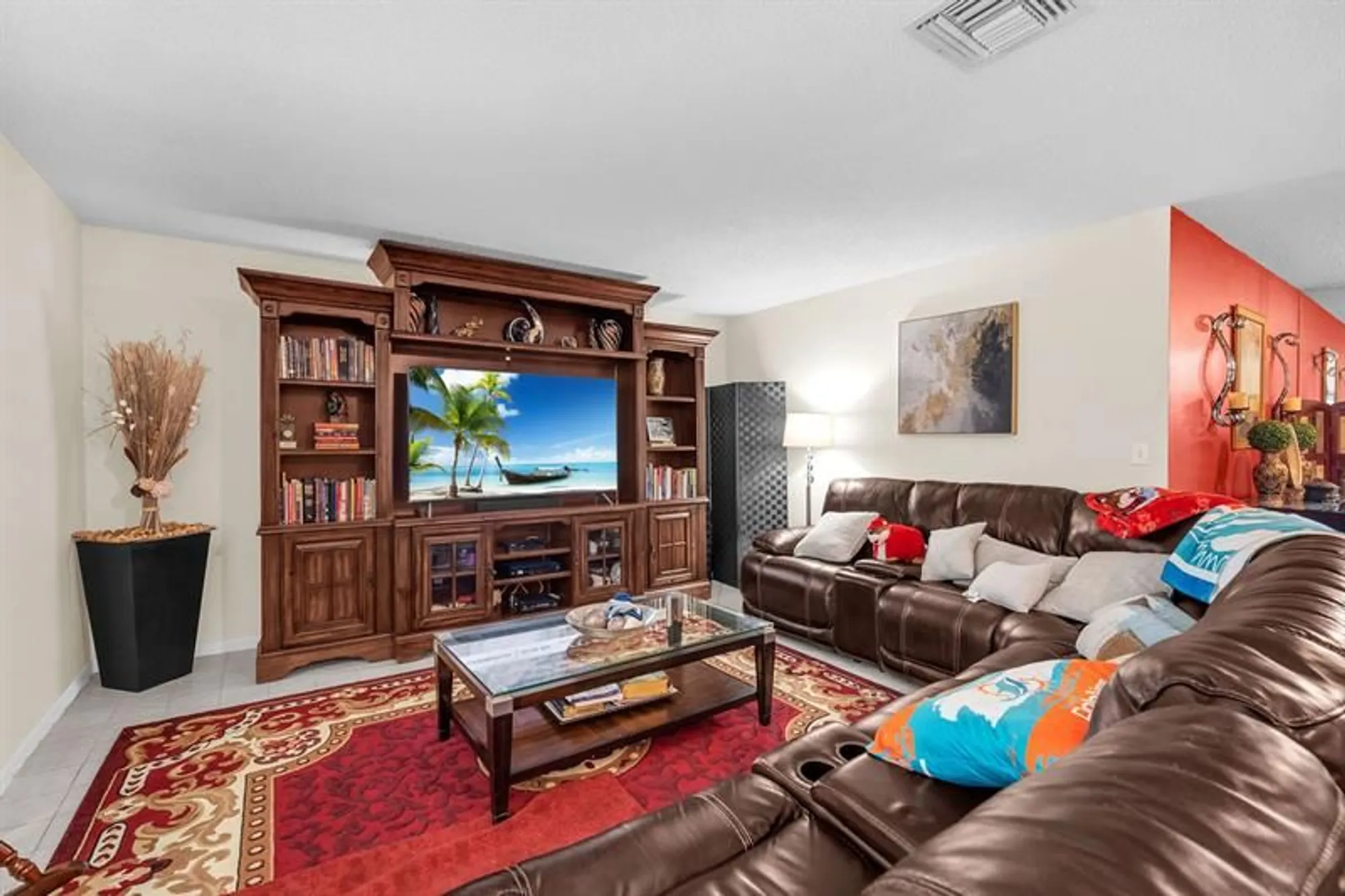 Property Slideshow image 24 of 36 | 6104 rainbow cir, Greenacres, FL, 33463