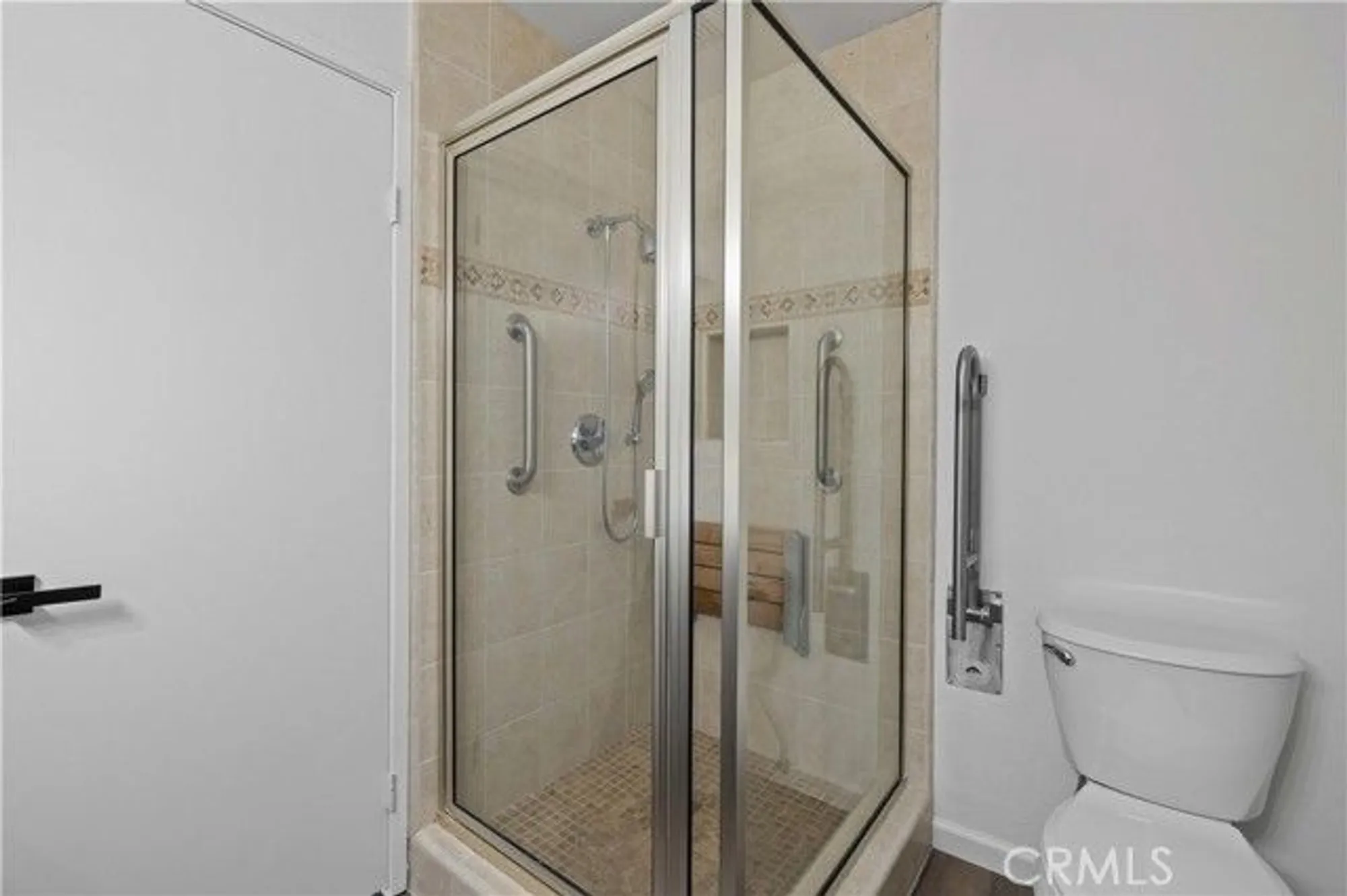 Property Slideshow image 16 of 34 | 26562 cardwick ct, Newhall, CA, 91321