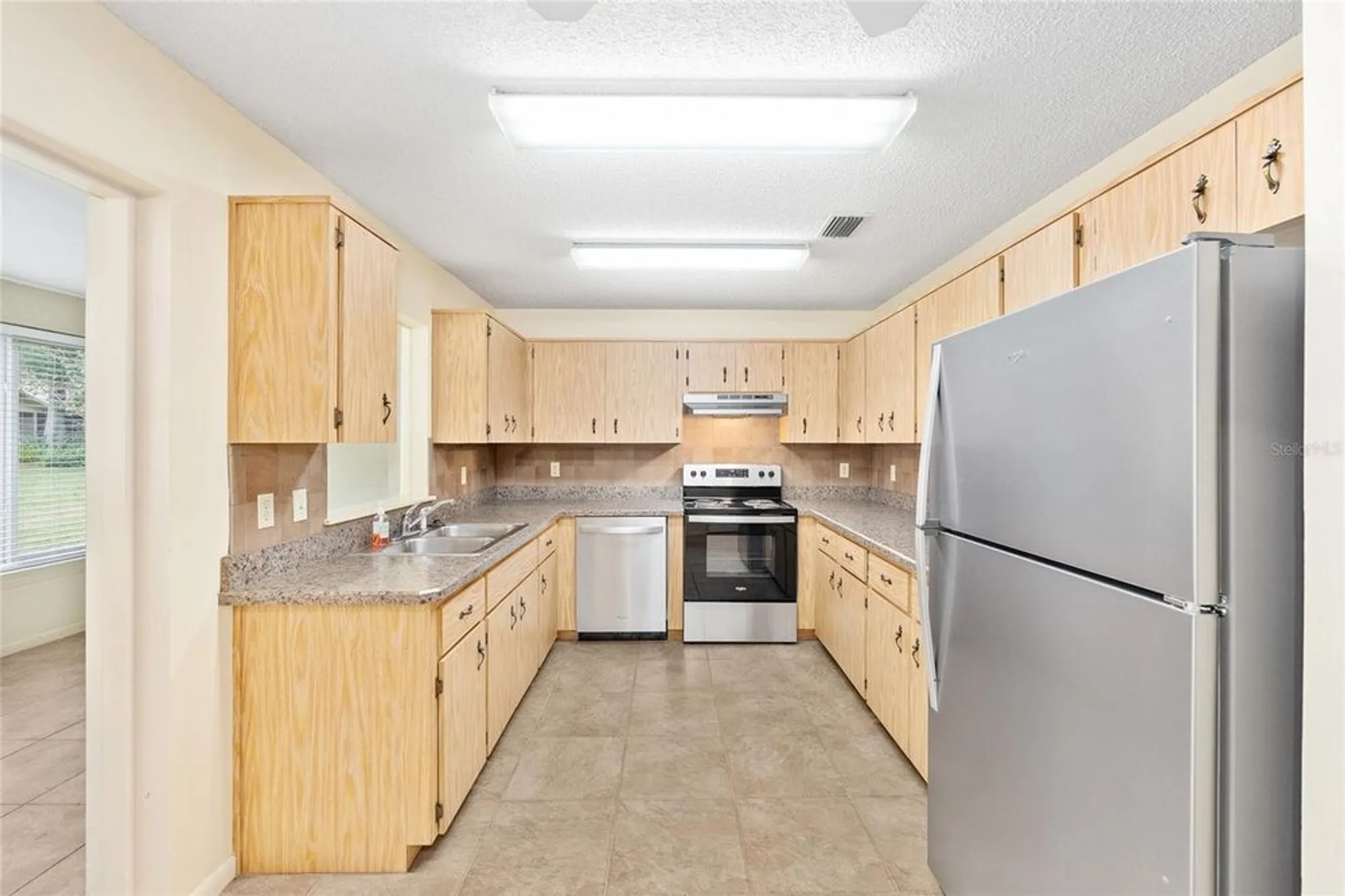 Property Slideshow image 19 of 40 | 9121 sw 83rd ct c, Ocala, FL, 34481