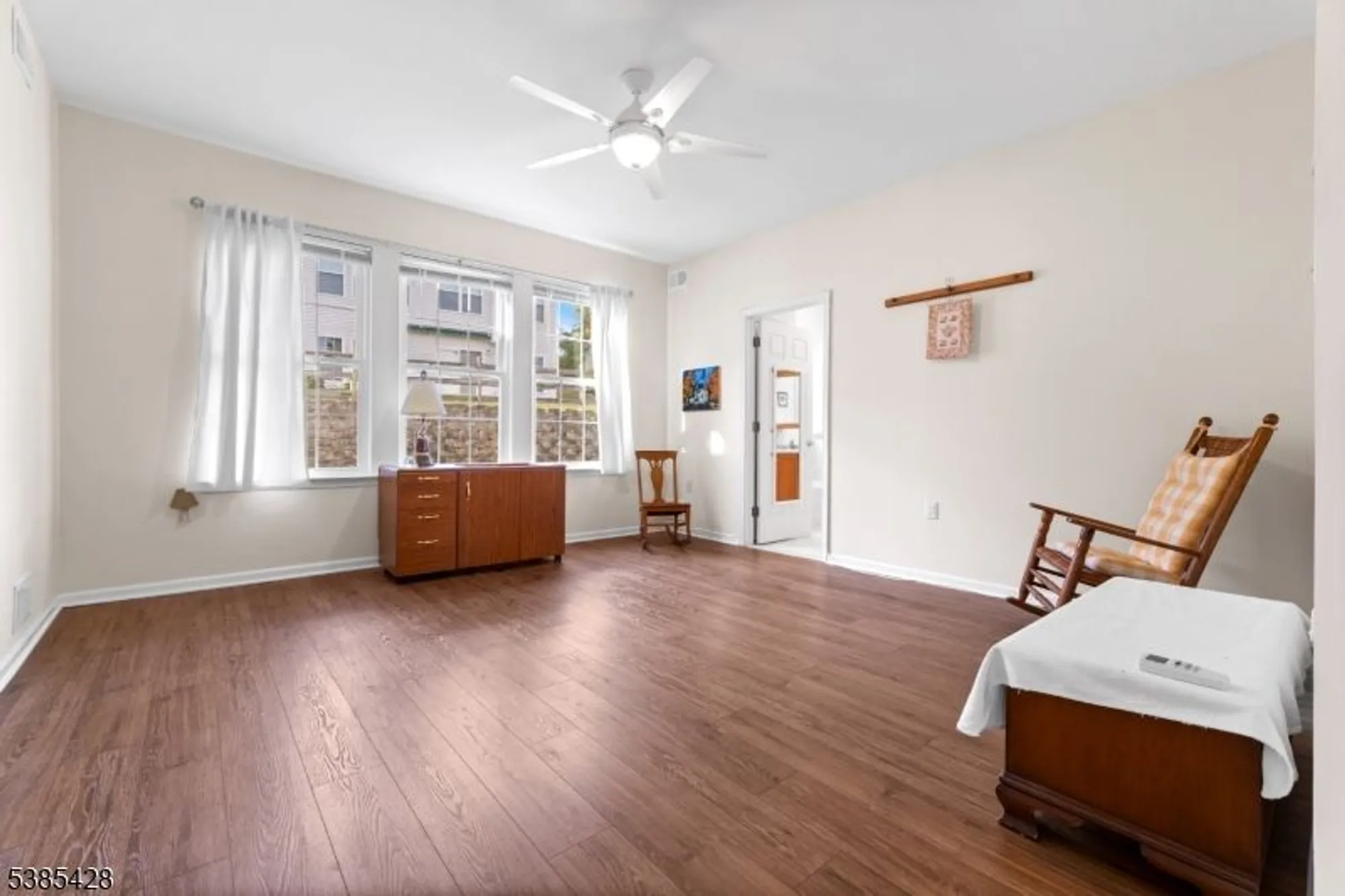 Property Slideshow image 11 of 48 | 29 stafford ln, Belvidere, NJ, 07823