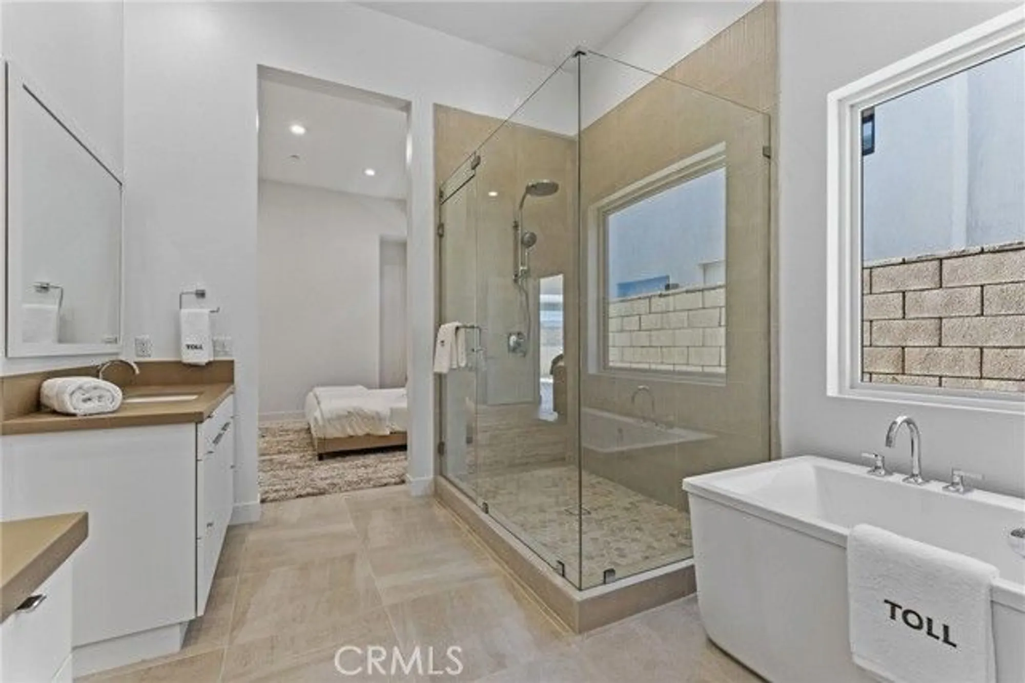 Property Slideshow image 16 of 22 | 1403 celadon st, Palm Springs, CA, 92262