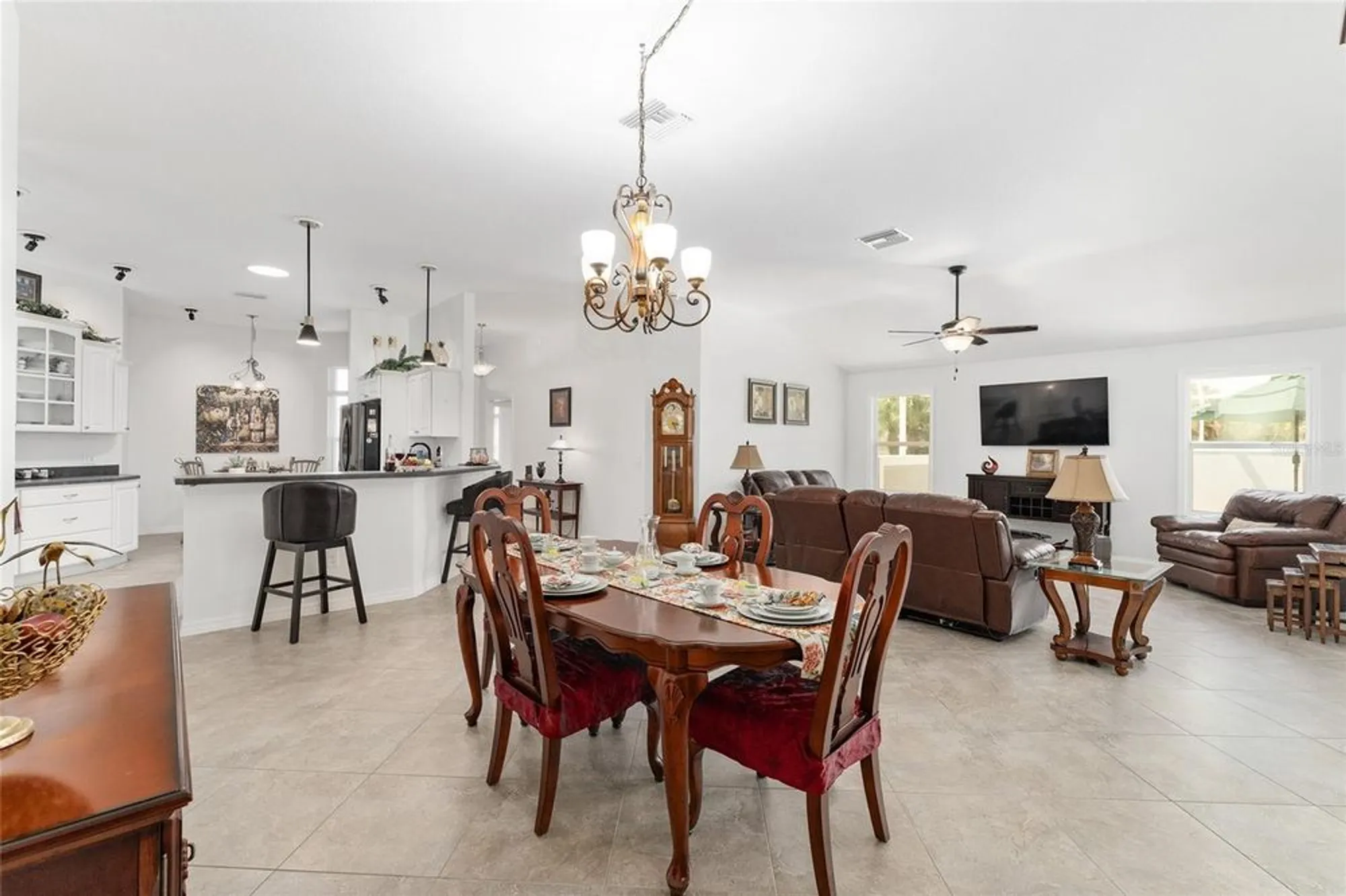 Property Slideshow image 14 of 47 | 506 deauville ct, The Villages, FL, 32163