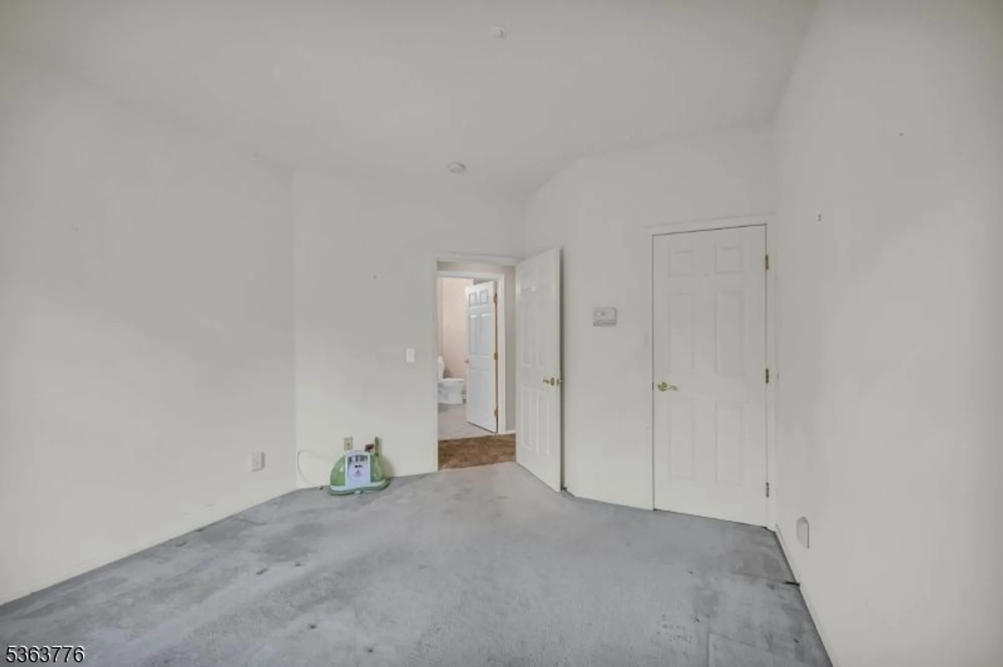 Property Slideshow image 23 of 30 | 5321 richmond rd # 321, West Milford, NJ, 07480