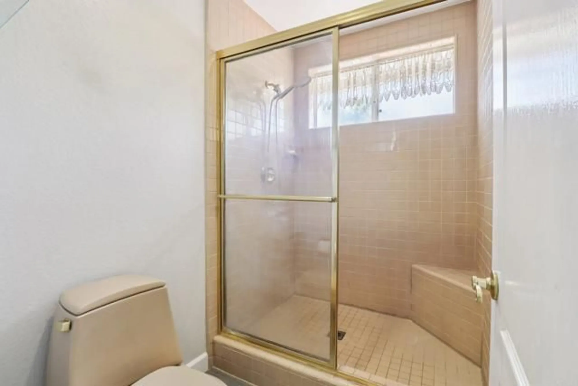 Property Slideshow image 25 of 42 | 9704 indian creek way, Escondido, CA, 92026