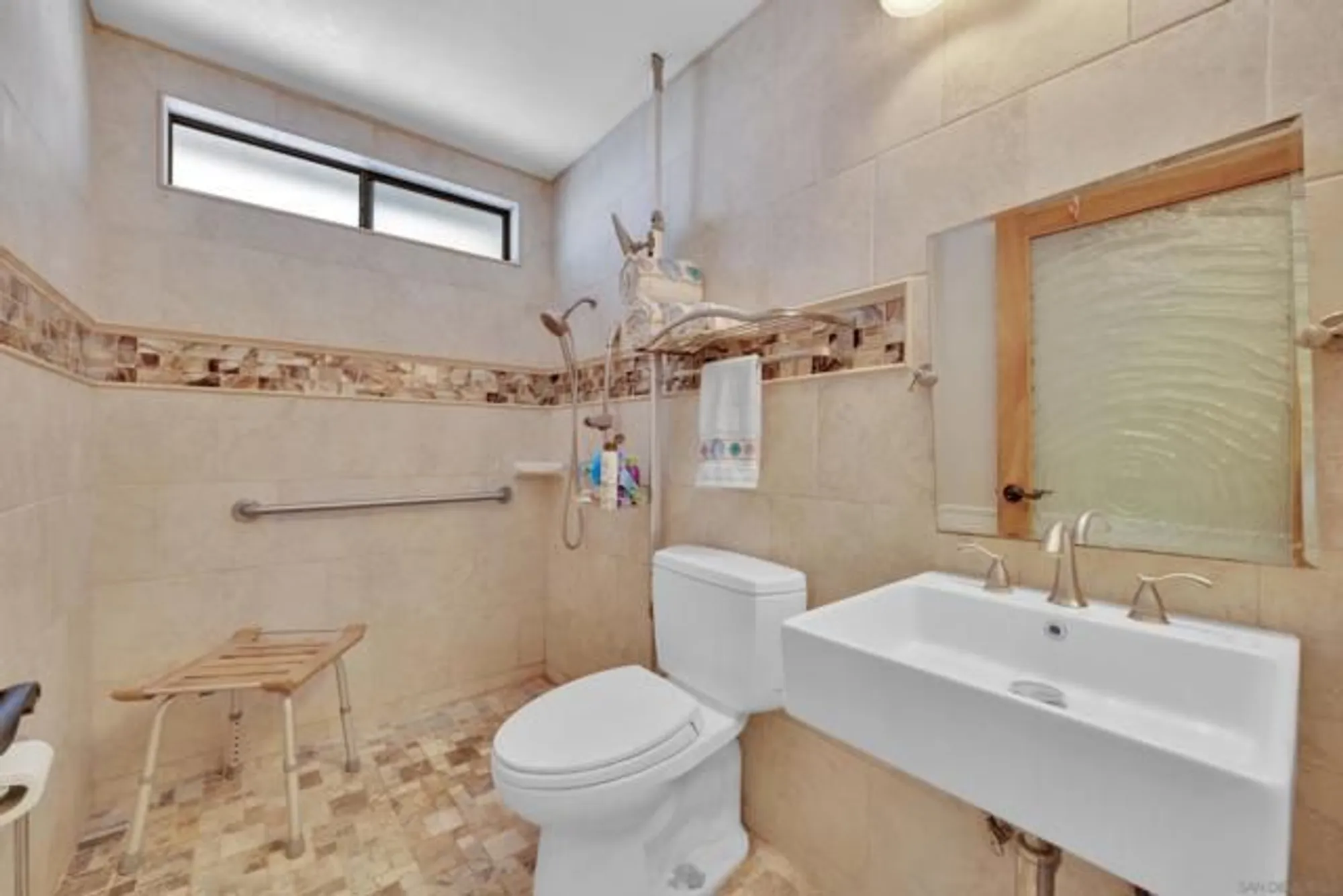 Property Slideshow image 30 of 45 | 38020 calle confite, Murrieta, CA, 92563