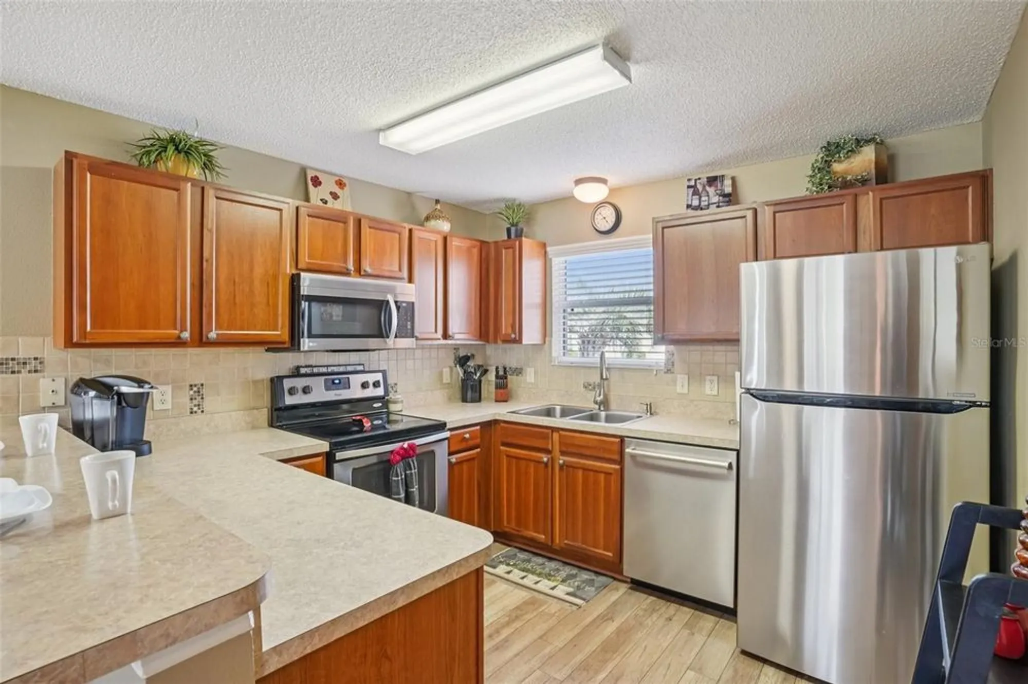 Property Slideshow image 12 of 47 | 2543 raintree dr, The Villages, FL, 32162