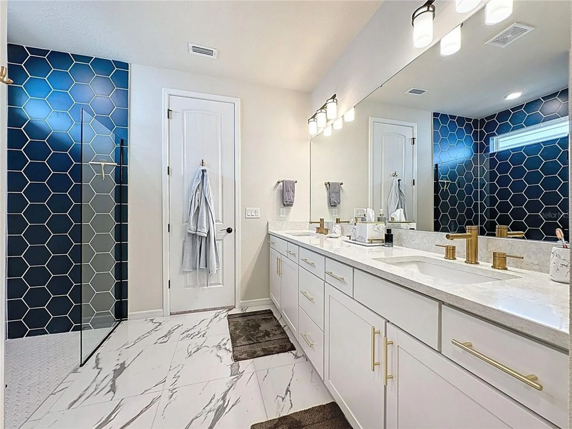Property Slideshow image 18 of 71 | 6514 barnstorm way, Saint Cloud, FL, 34771