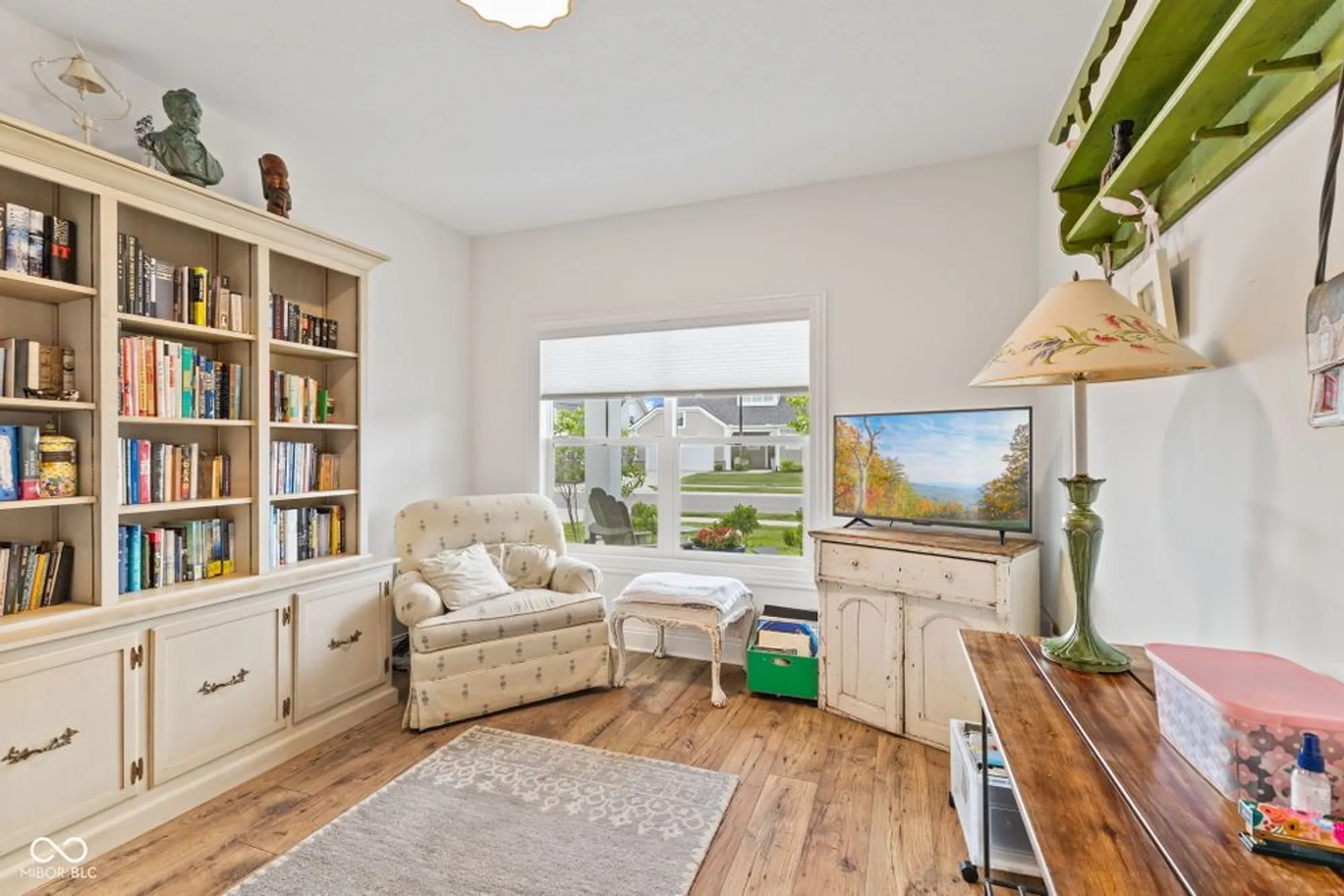 Property Slideshow image 26 of 55 | 2460 collins dr, Westfield, IN, 46074