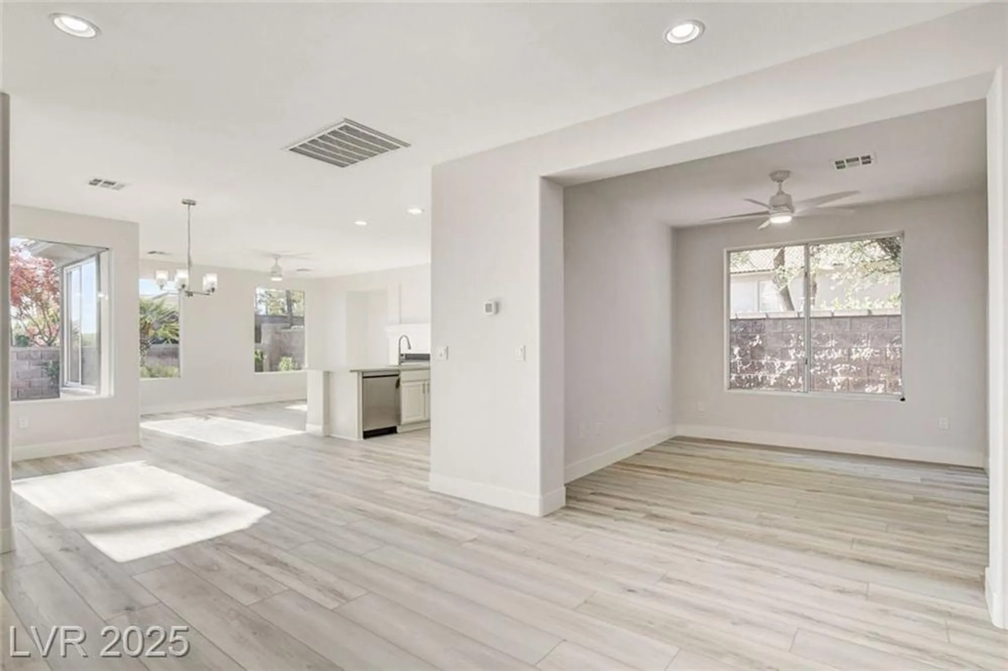 Property Slideshow image 4 of 57 | 10623 riva de fiore ave, Las Vegas, NV, 89135