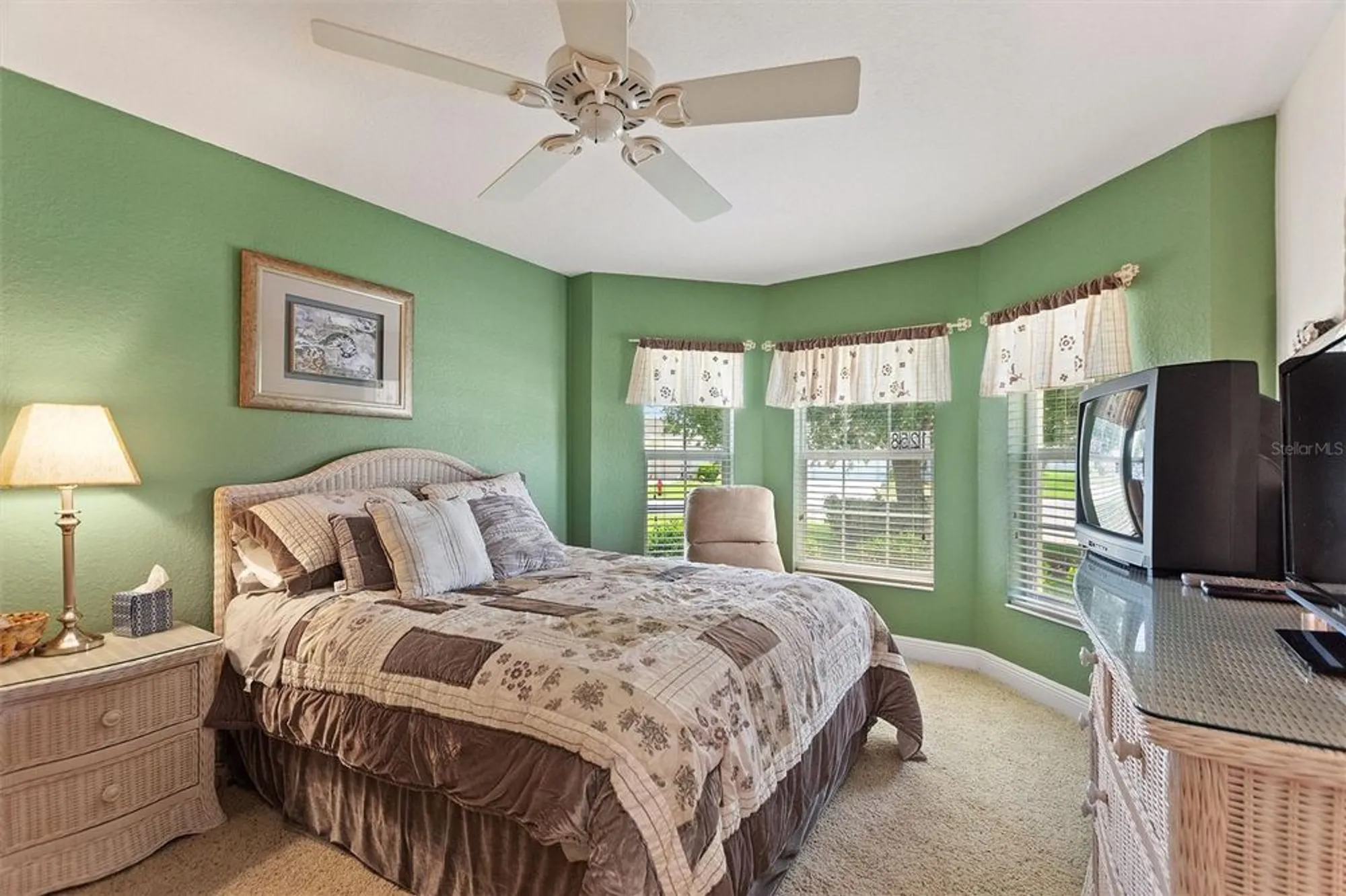 Property Slideshow image 17 of 40 | 1258 donalds pl, The Villages, FL, 32162