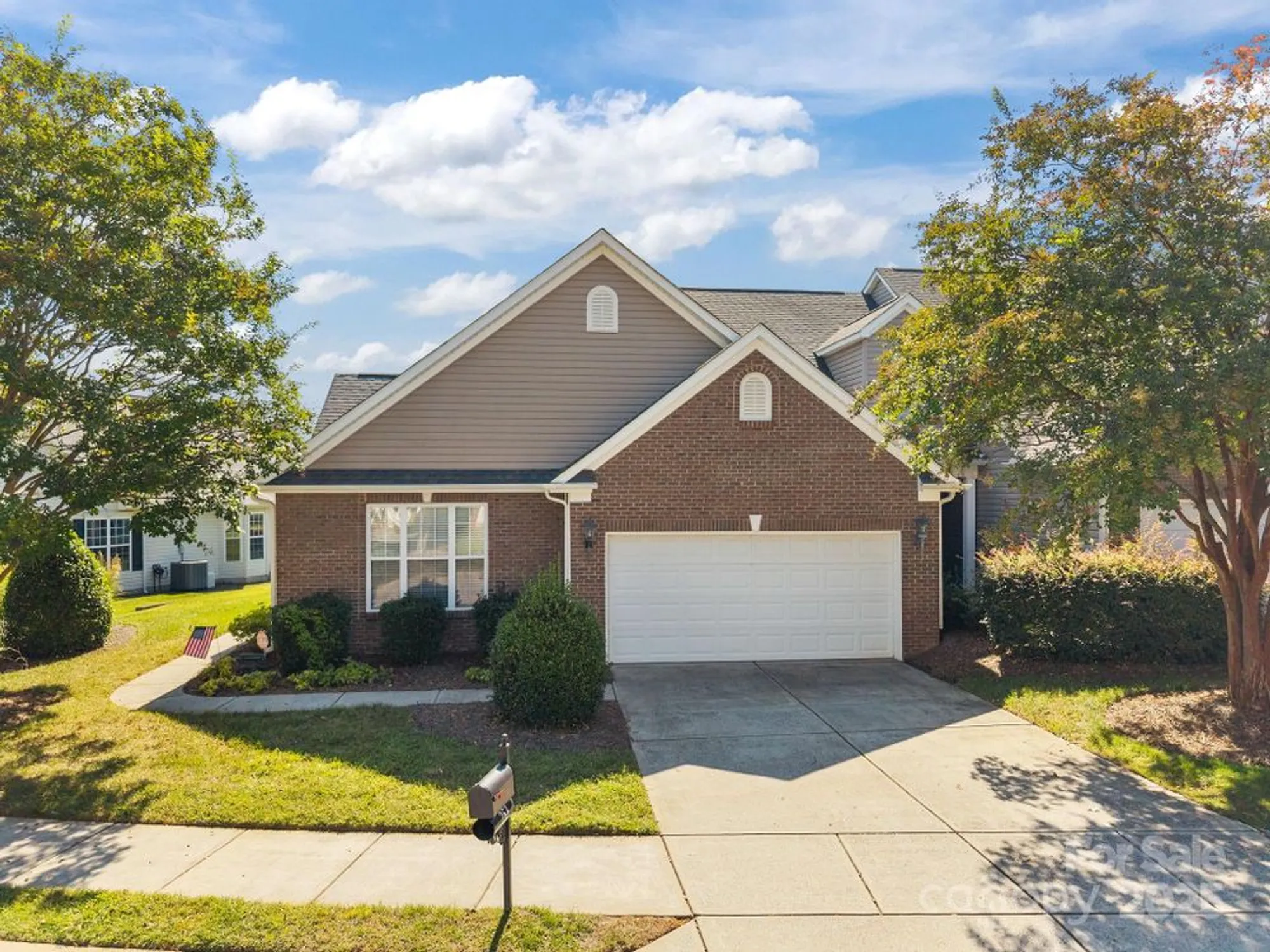 Property Slideshow image 3 of 44 | 253 garnet ct, Fort Mill, SC, 29708