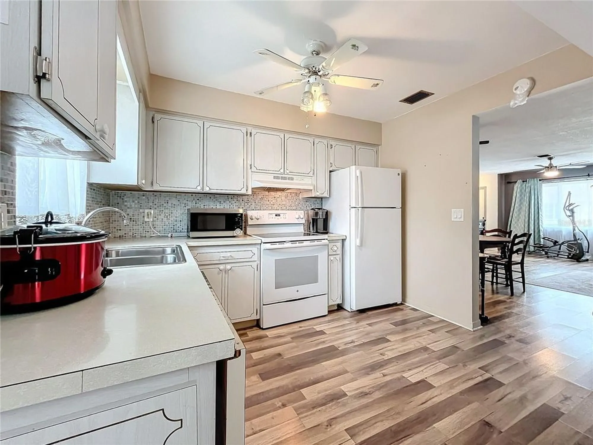 Property Slideshow image 16 of 49 | 8330 vendome blvd, Pinellas Park, FL, 33781