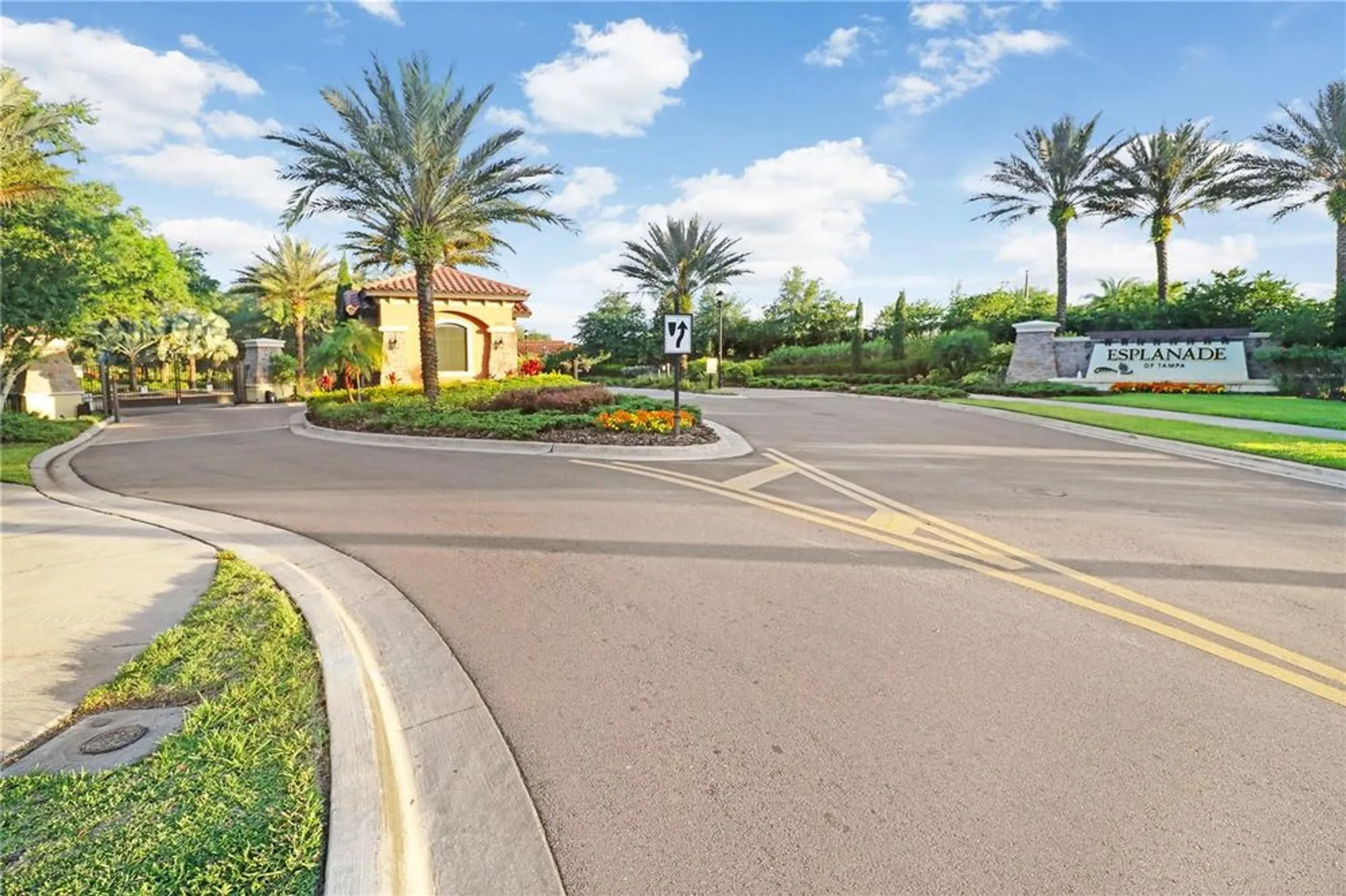 Property Slideshow image 38 of 39 | 8605 grand alberato rd, Tampa, FL, 33647