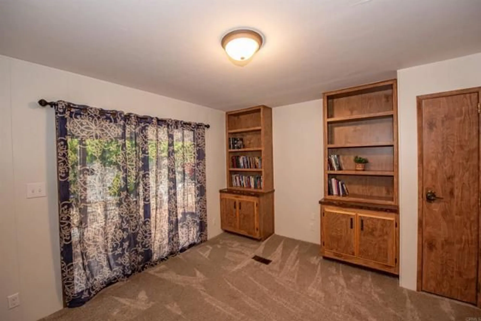 Property Slideshow image 24 of 67 | 38210 via taffia, Murrieta, CA, 92563