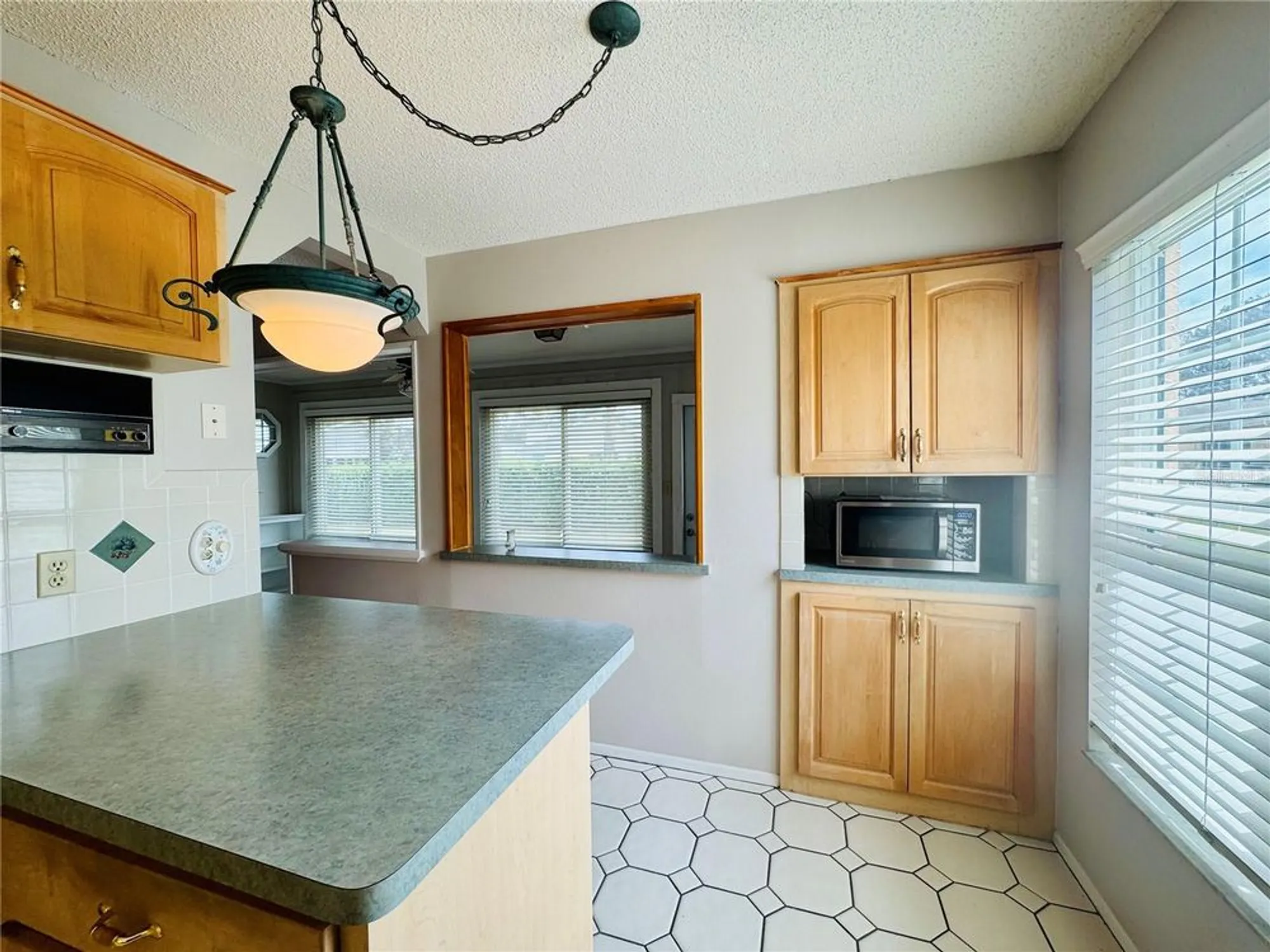 Property Slideshow image 18 of 22 | 4961 grist mill cir, New Port Richey, FL, 34655