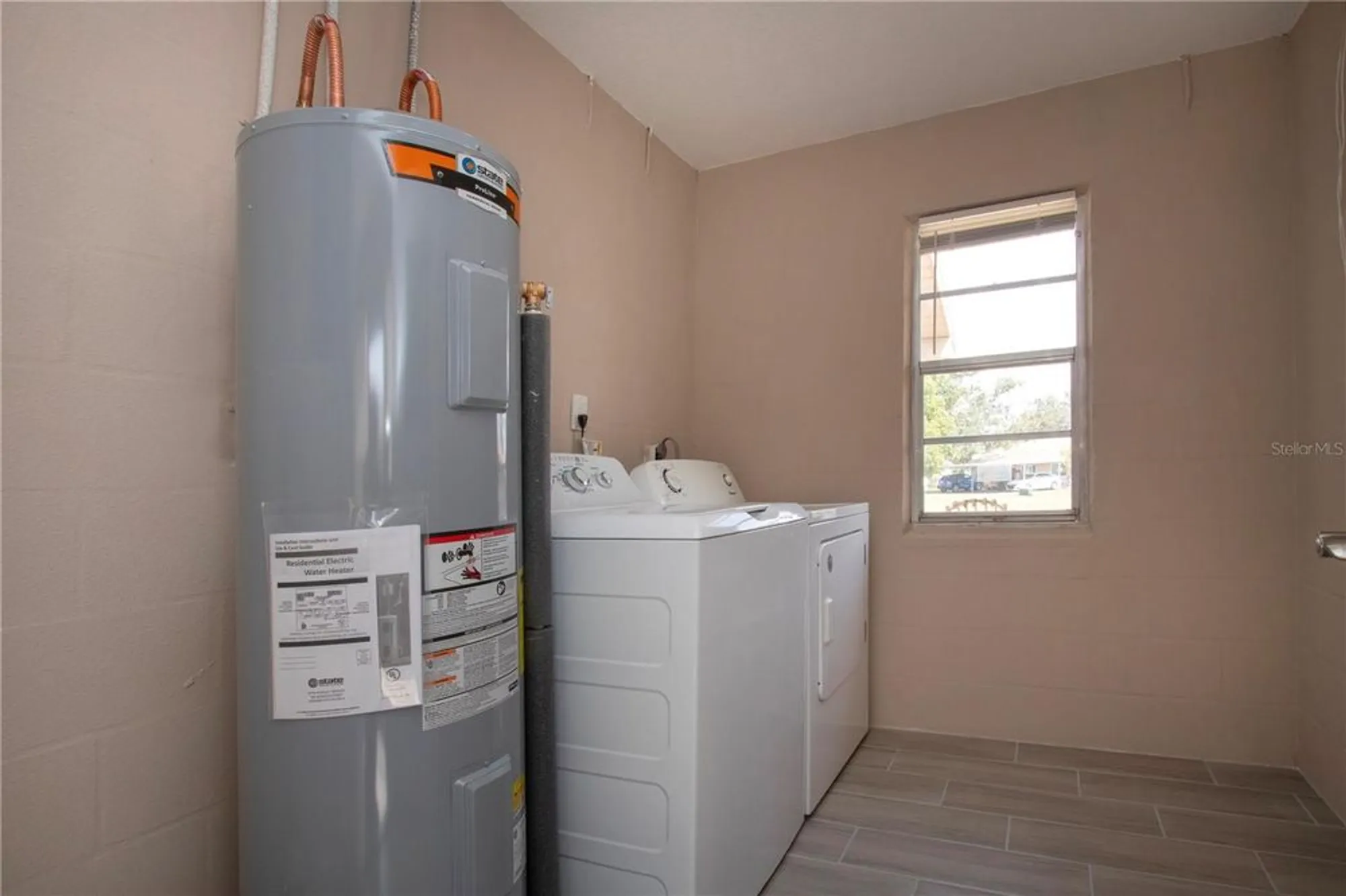 Property Slideshow image 29 of 72 | 1906 canterbury ln 20, Sun City Center, FL, 33573