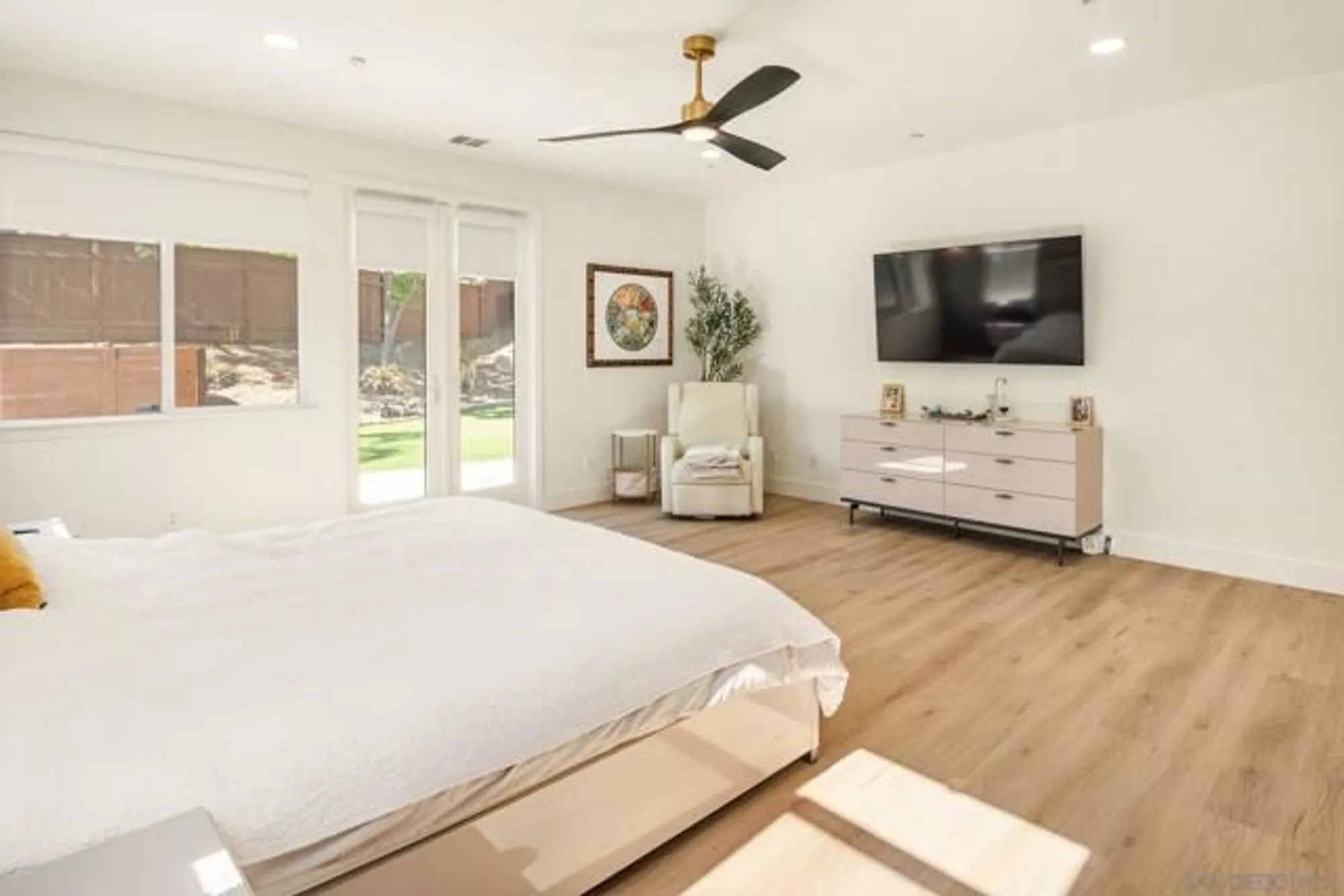 Property Slideshow image 35 of 61 | 10528 pinion trl, Escondido, CA, 92026