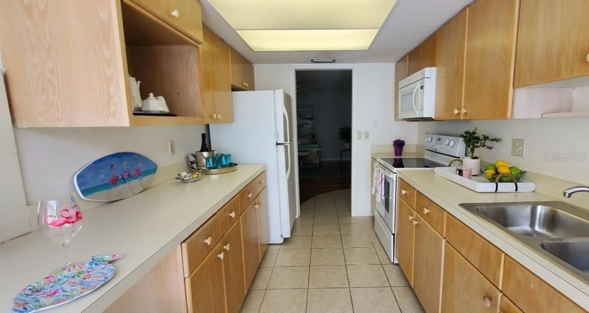 Property Slideshow image 12 of 37 | 6201 green view dr 130, Sarasota, FL, 34231